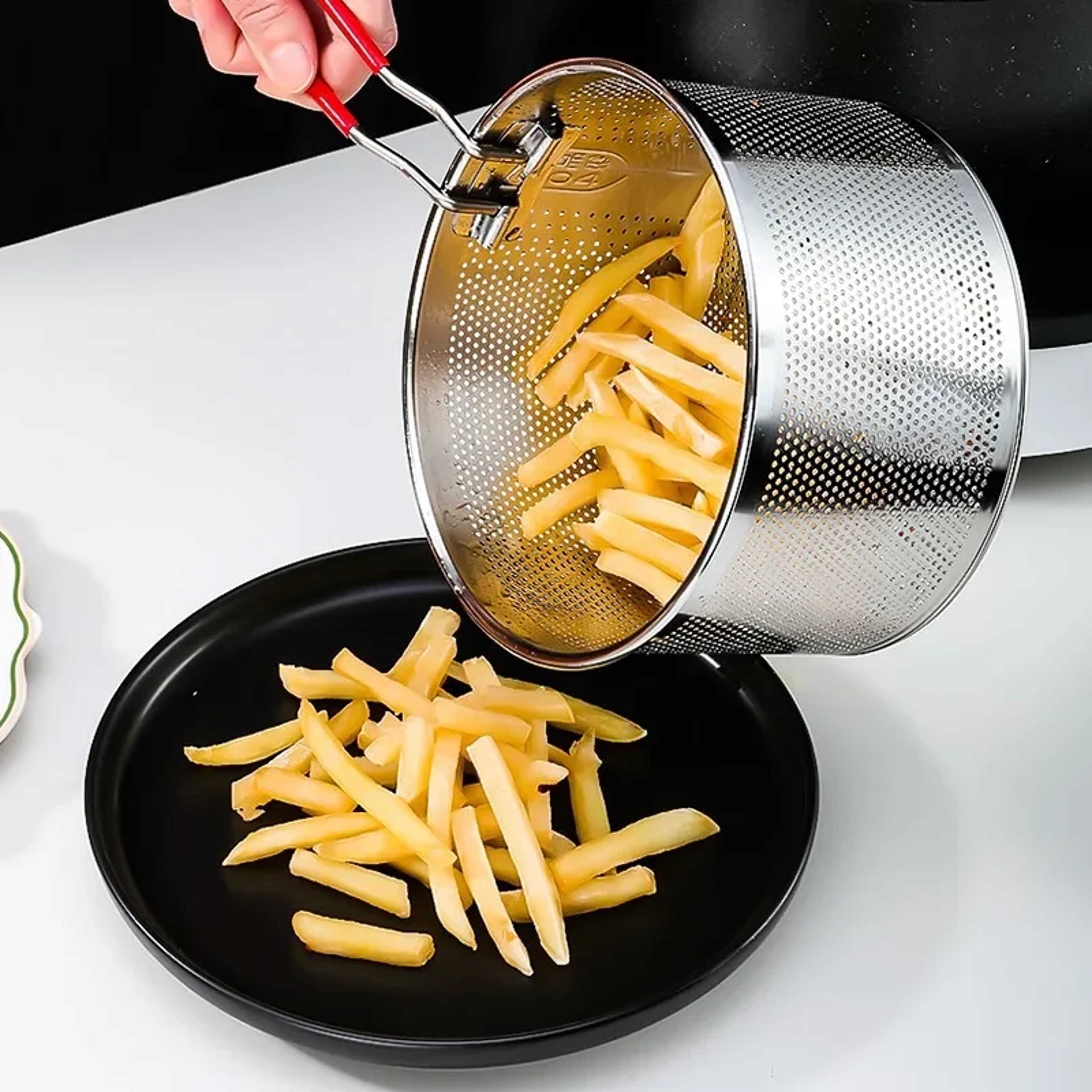 Kitchen Fry Basket Stainless Steel Fried Mesh Strainer Oil Pan Colander Noodle Spoon For French Fri 0