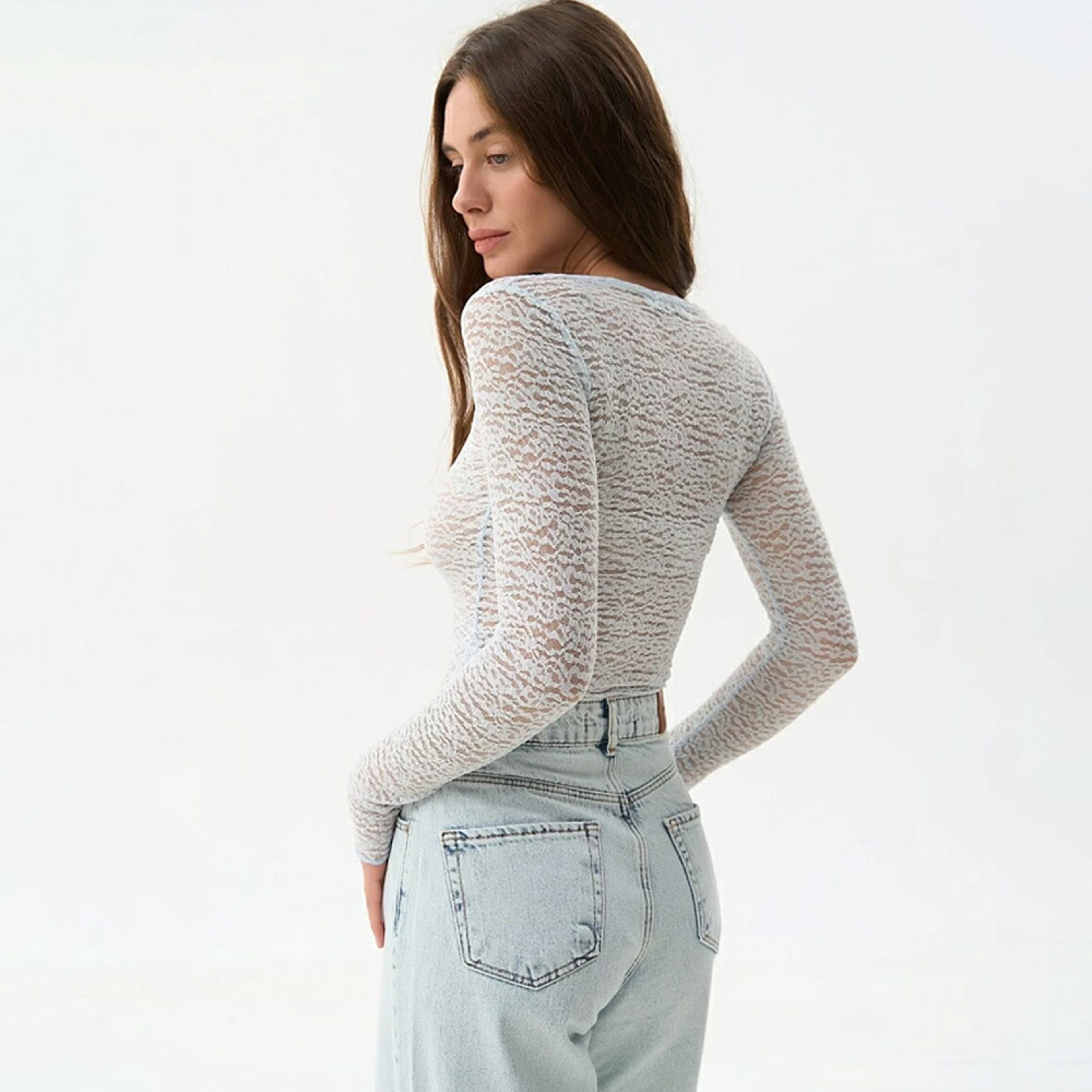 Women Sheer Lace Top Slim Fit Long Sleeve Round Neck Undershirt For Spring Casual Streetwear 3