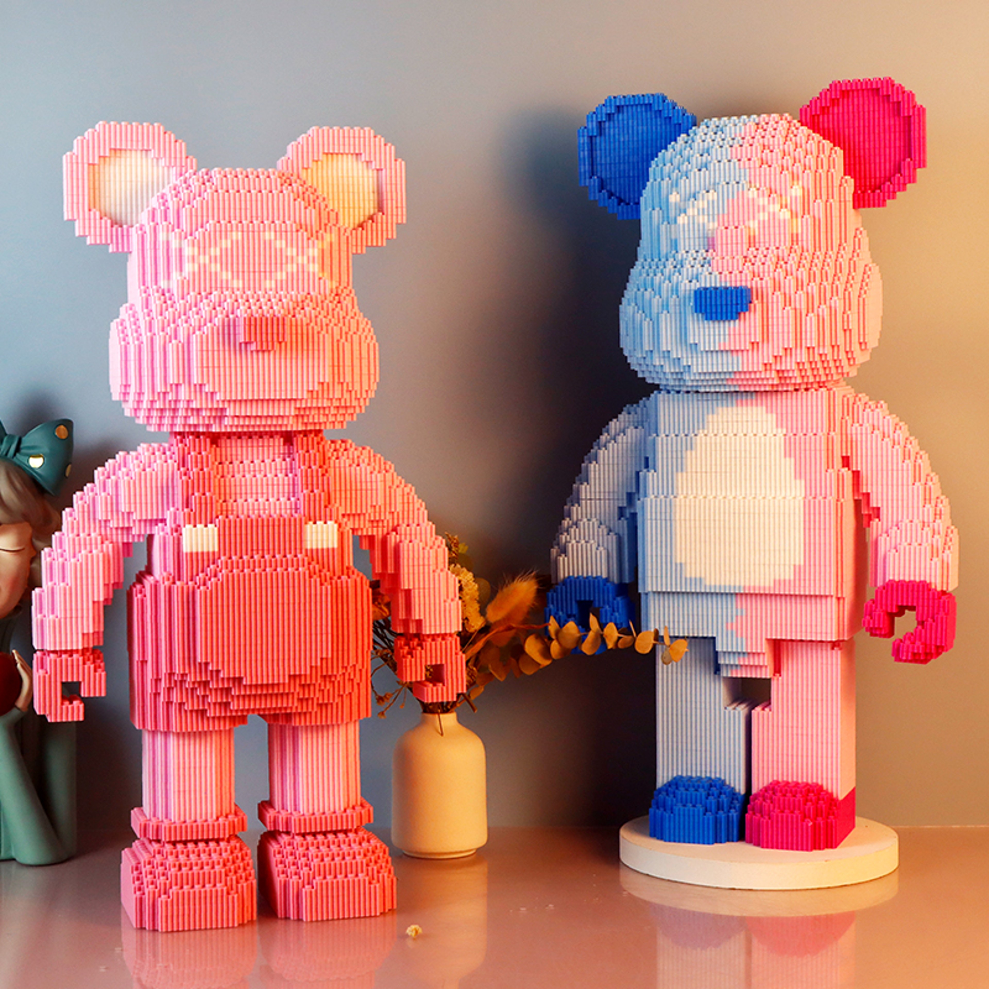 Cartoon Mini Love Bear DIY Building Block Toy with Light, Perfect Gift for Kids – view 1