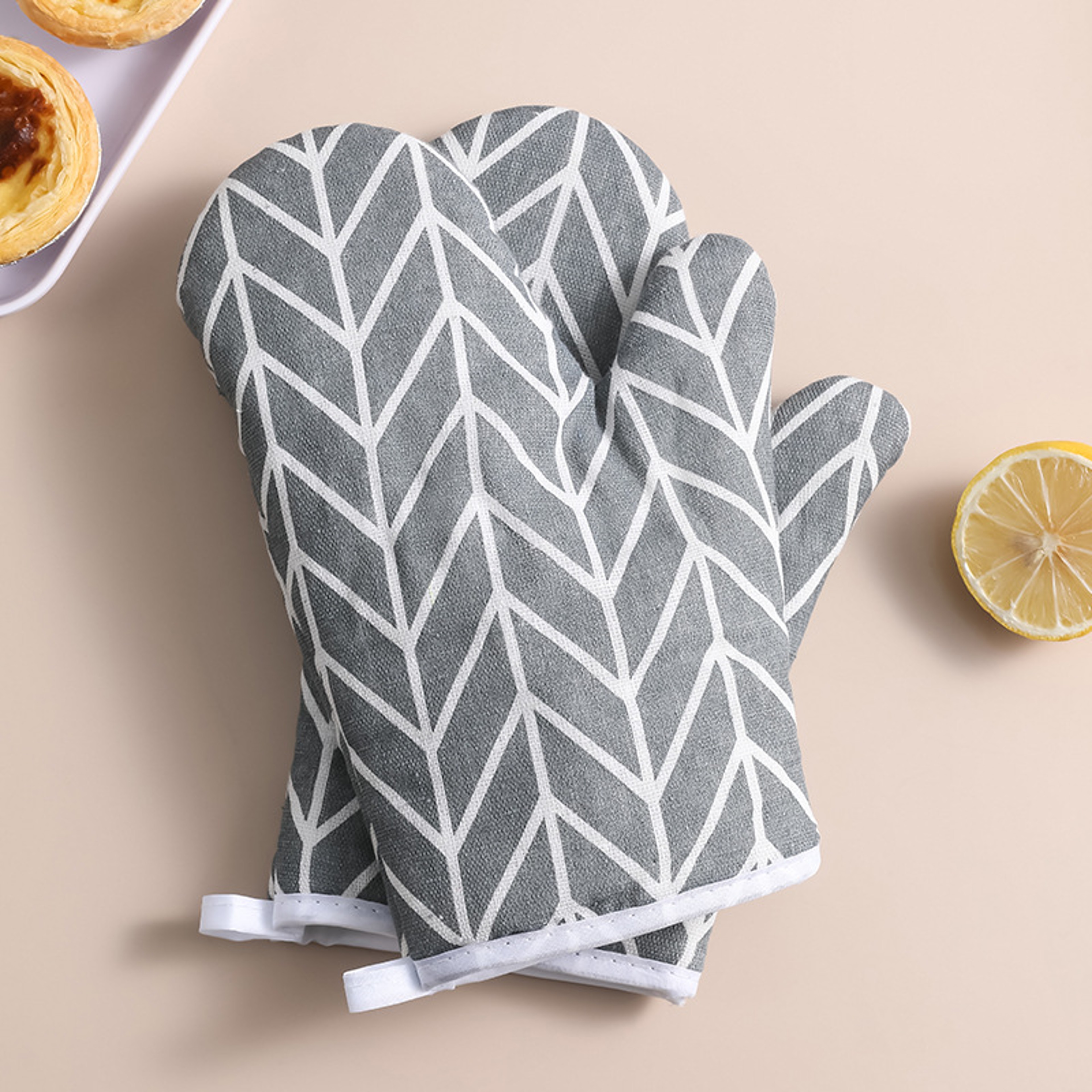 HeatResistant Kitchen Gloves  NonSlip AntiScald Oven  Microwave Gloves For Baking 4