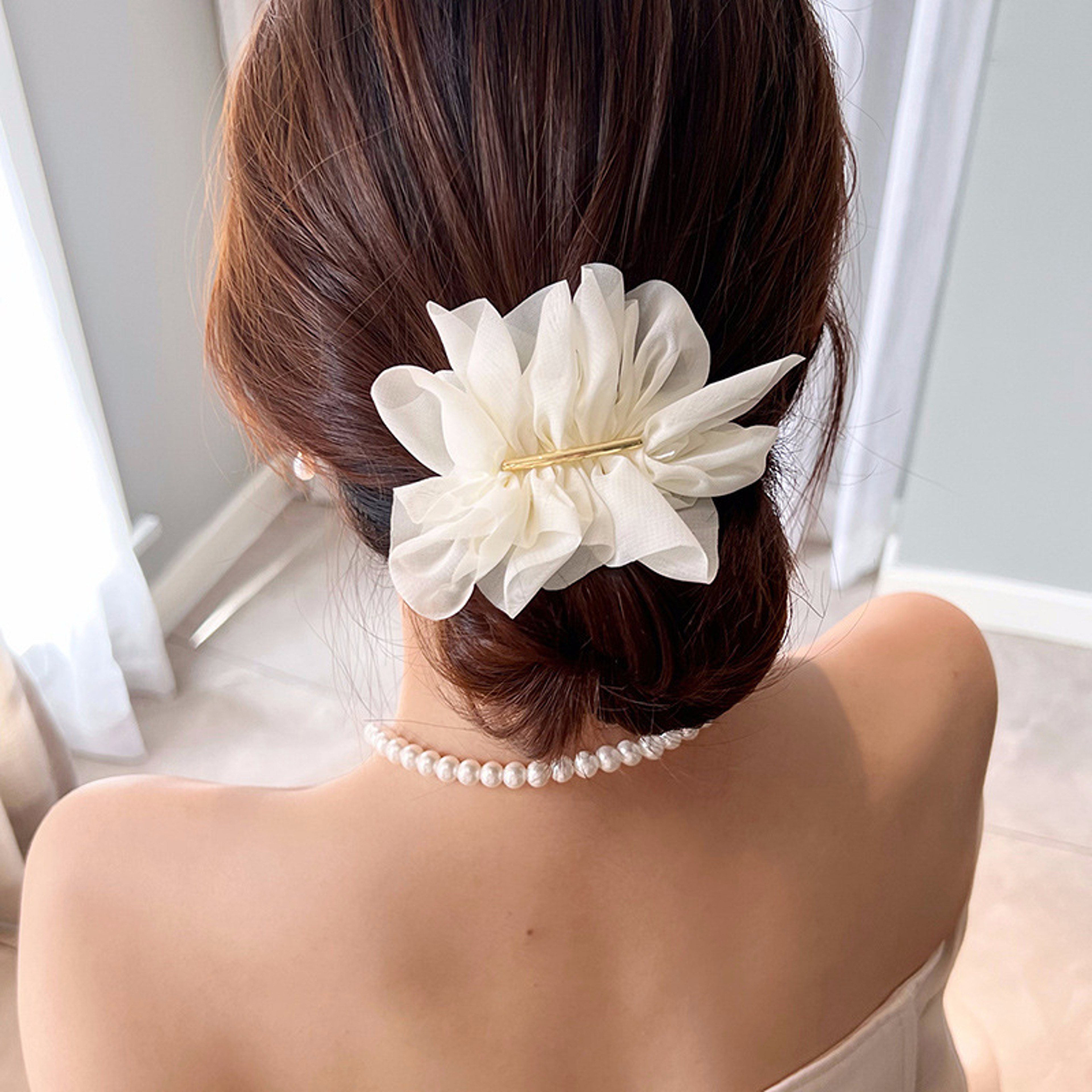Big Spring Hair Claw Clips For Women  Metal Chiffon Flowers Ponytail Holder Hairpin Barrettes 2