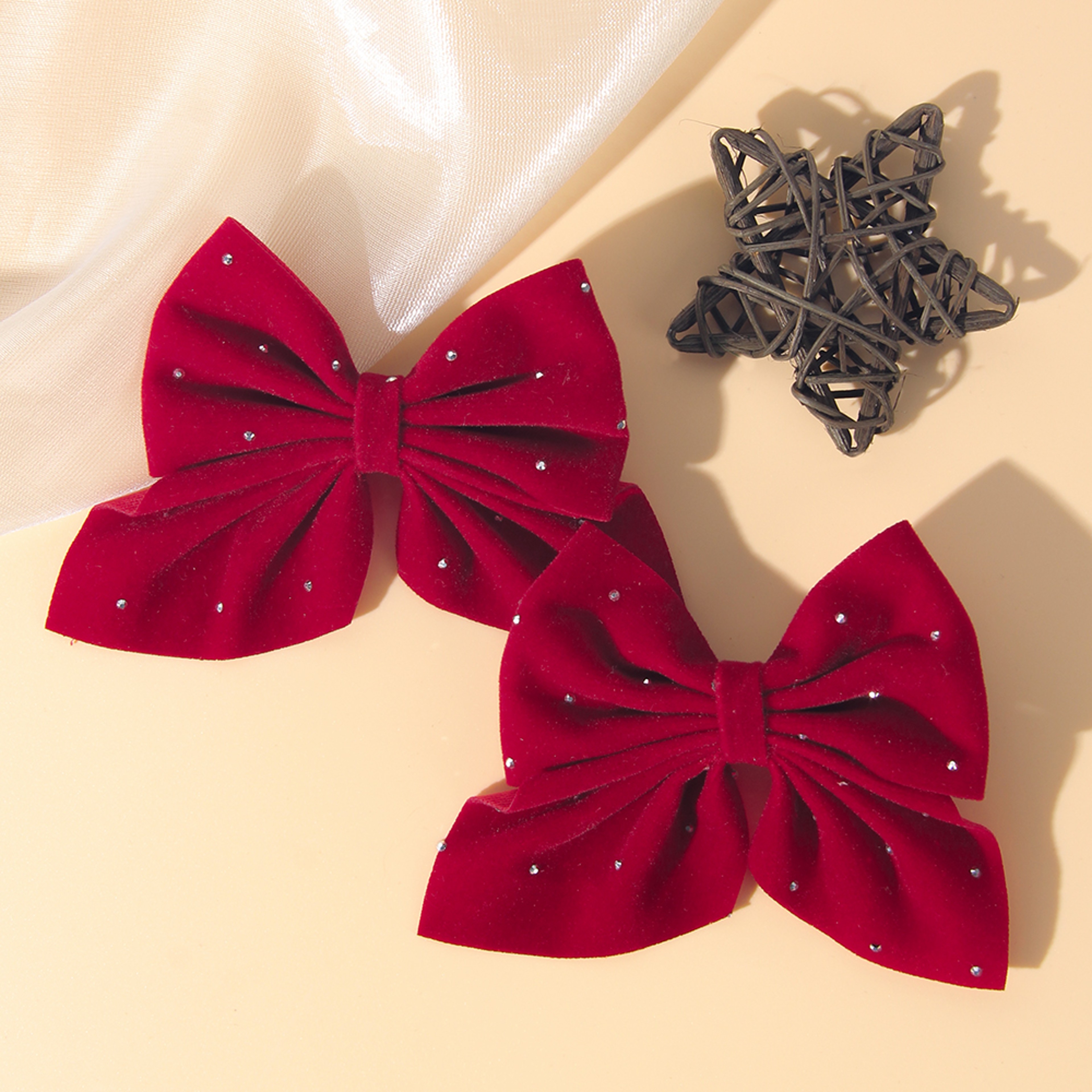Girls Cute Velvet Bow Hair Clip With Diamond Embellishments  Safe Alloy Hair Accessory For Kids Gif 0