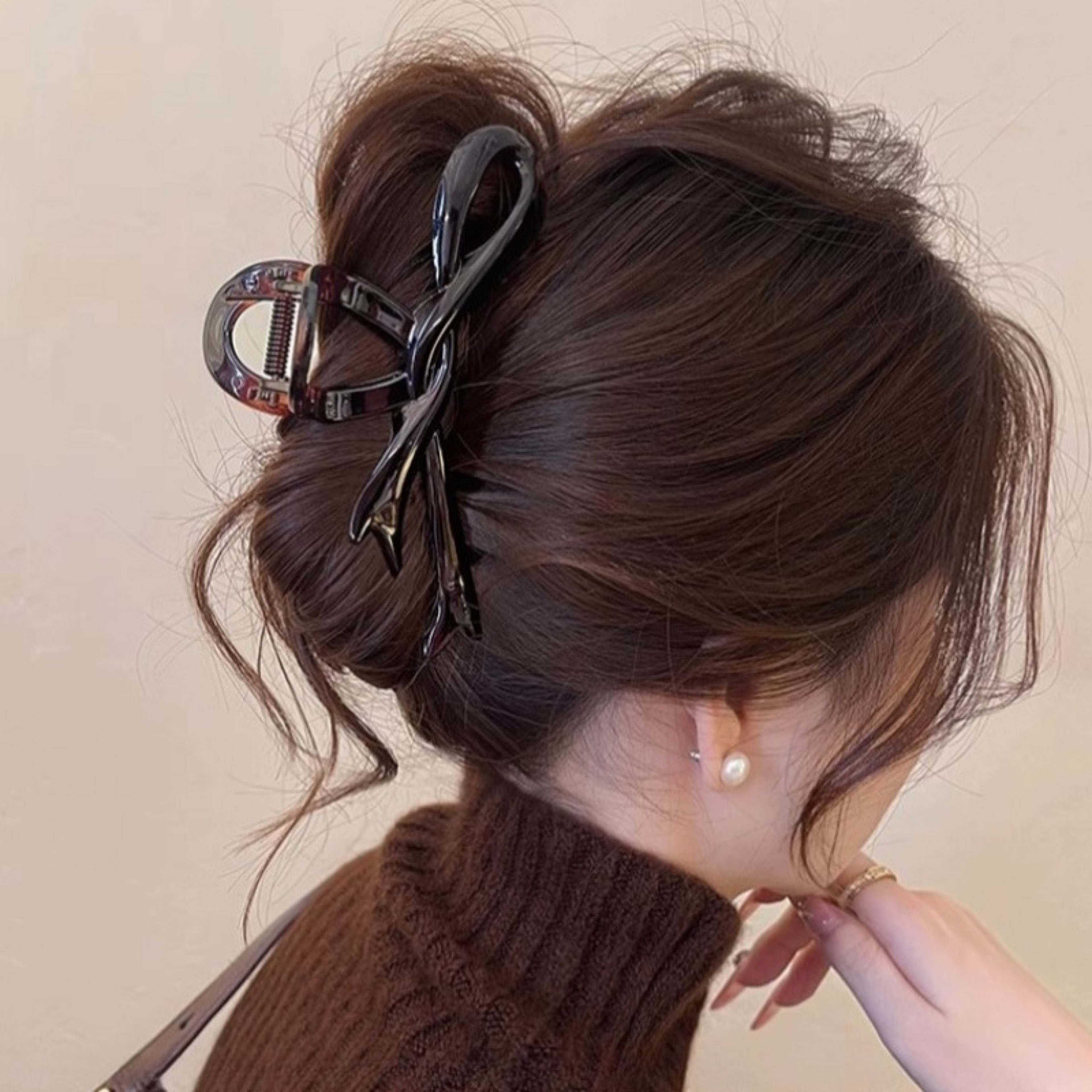Elegant Acrylic Ribbon Bow Hair Claws For Women  Glossy Crab Clips Ponytail Holders And Hairpins 1