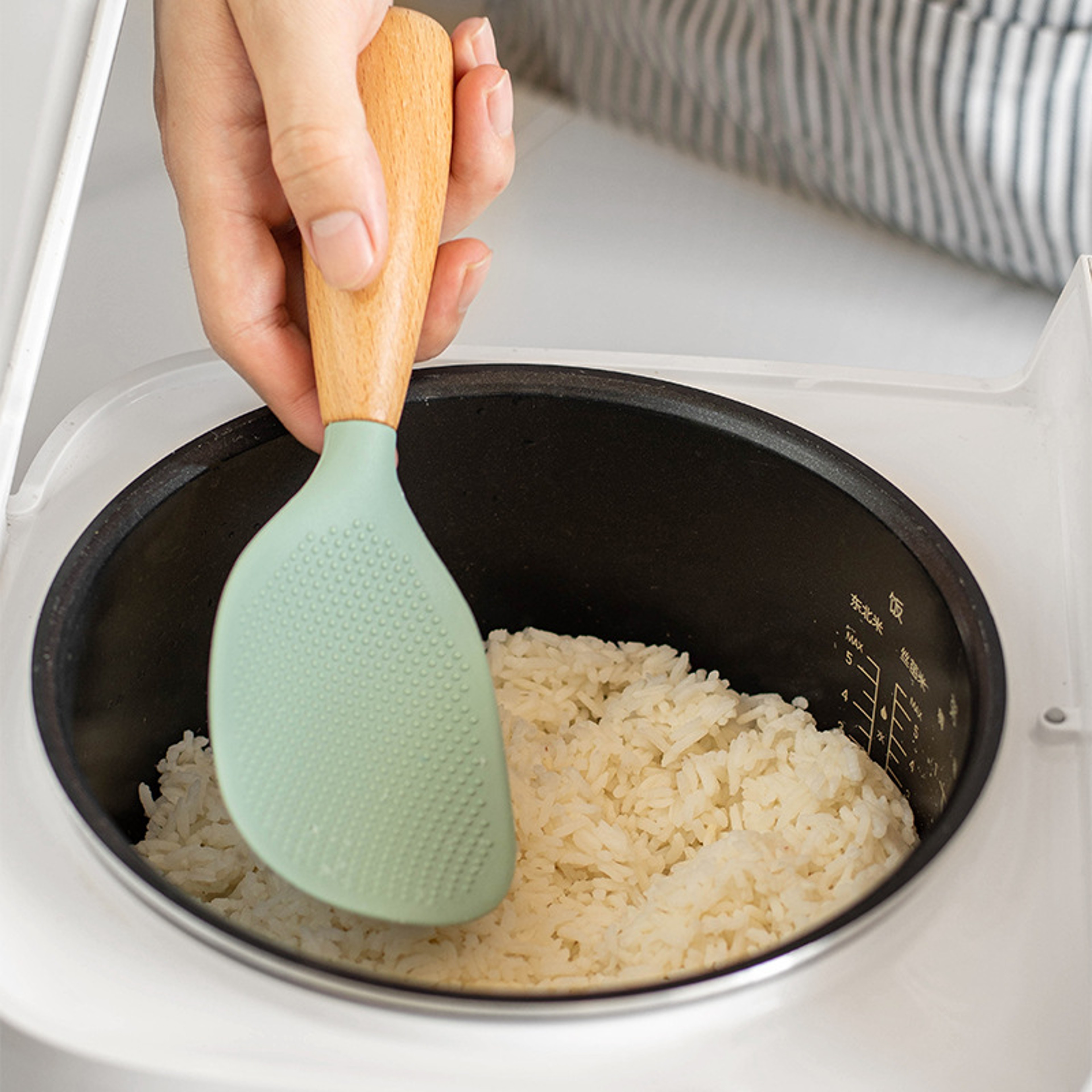 Durable Silicone Cooking Spoon Non Stick High Temperature Resistant Anti Scalding Kitchen Gadget 1