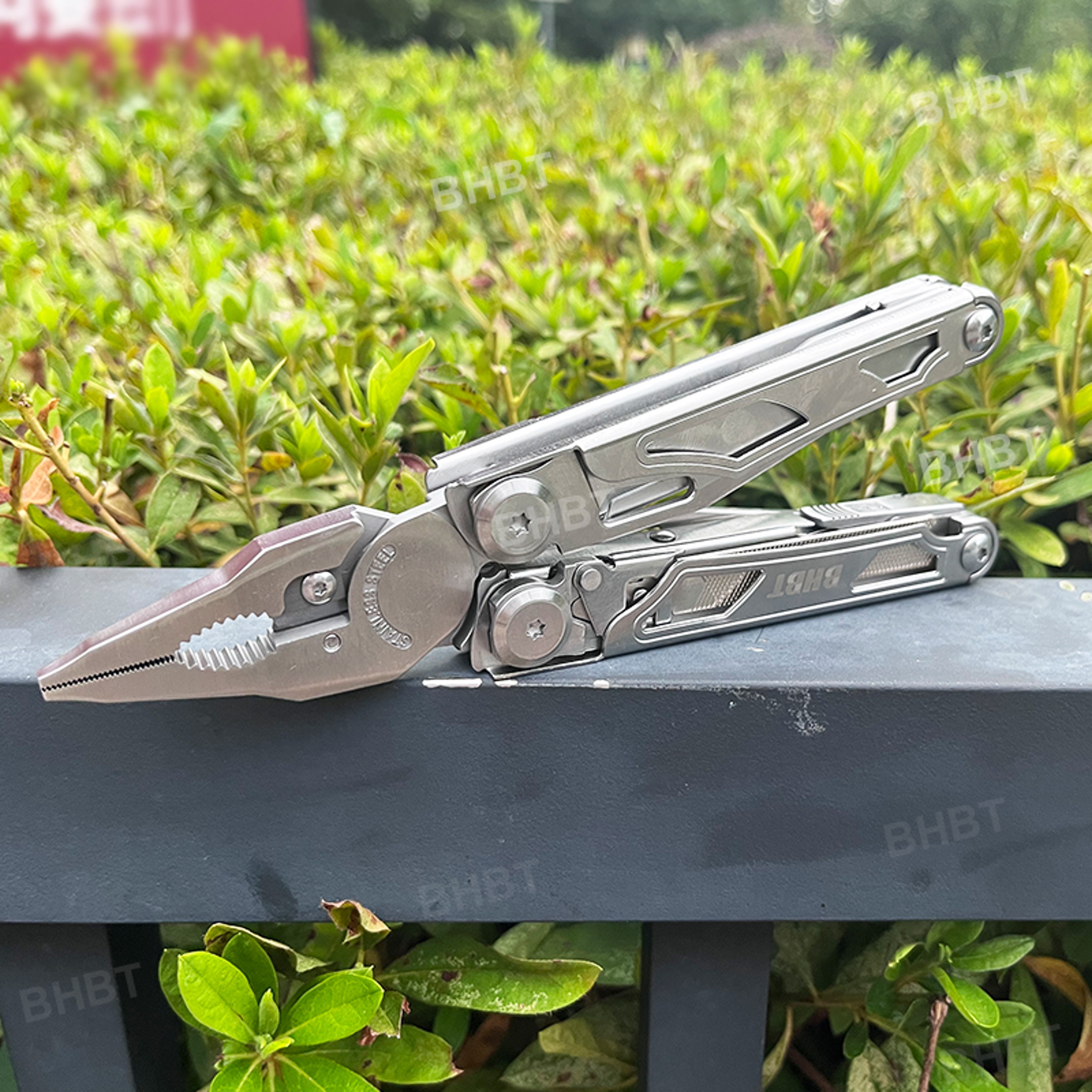 Multitool Pliers Folding Multi Functional Tool With Replaceable Saw Blade Portable EDC Outdoor Equi 6