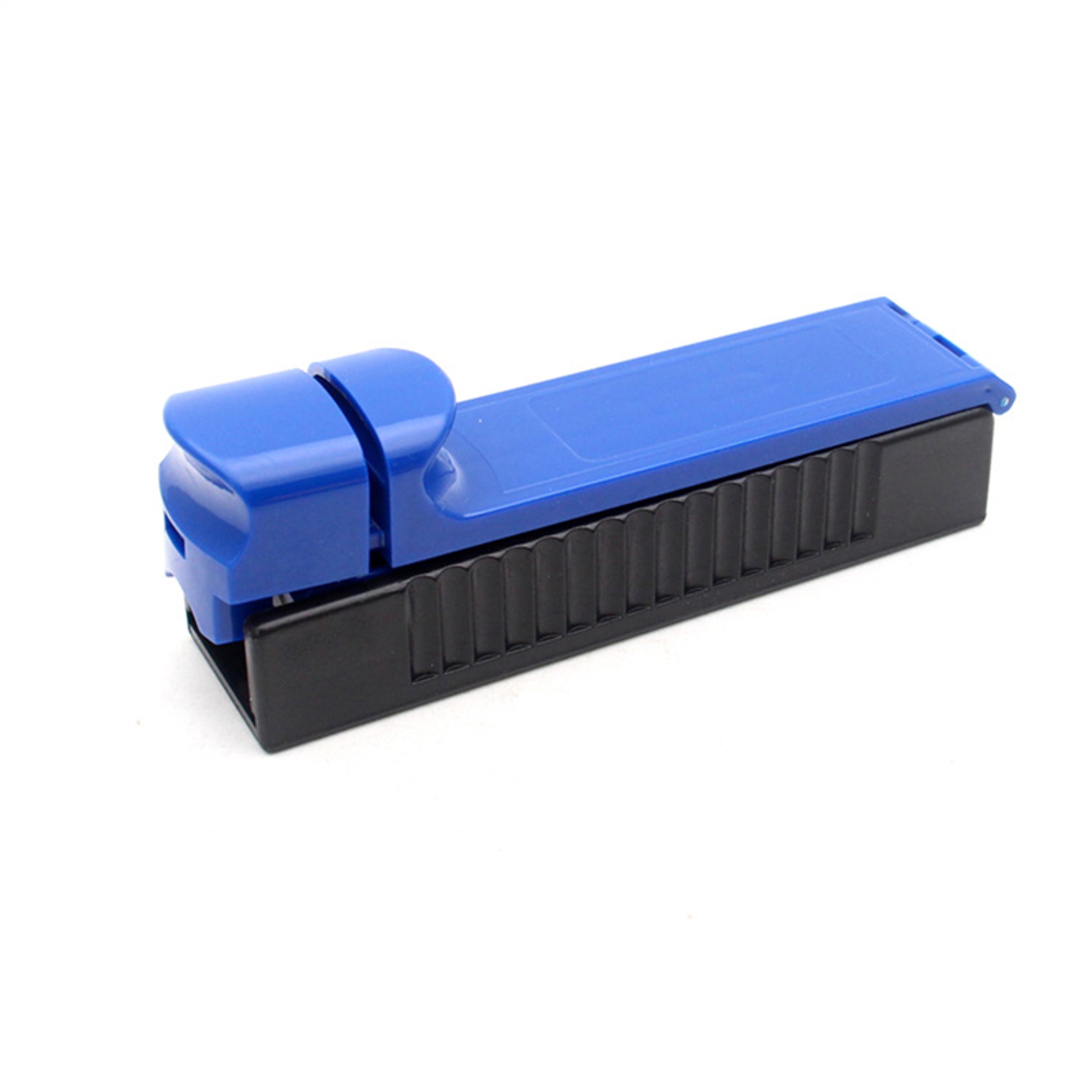 Ship Shaped Manual Tobacco Grinder  Cigarette Cutter 5