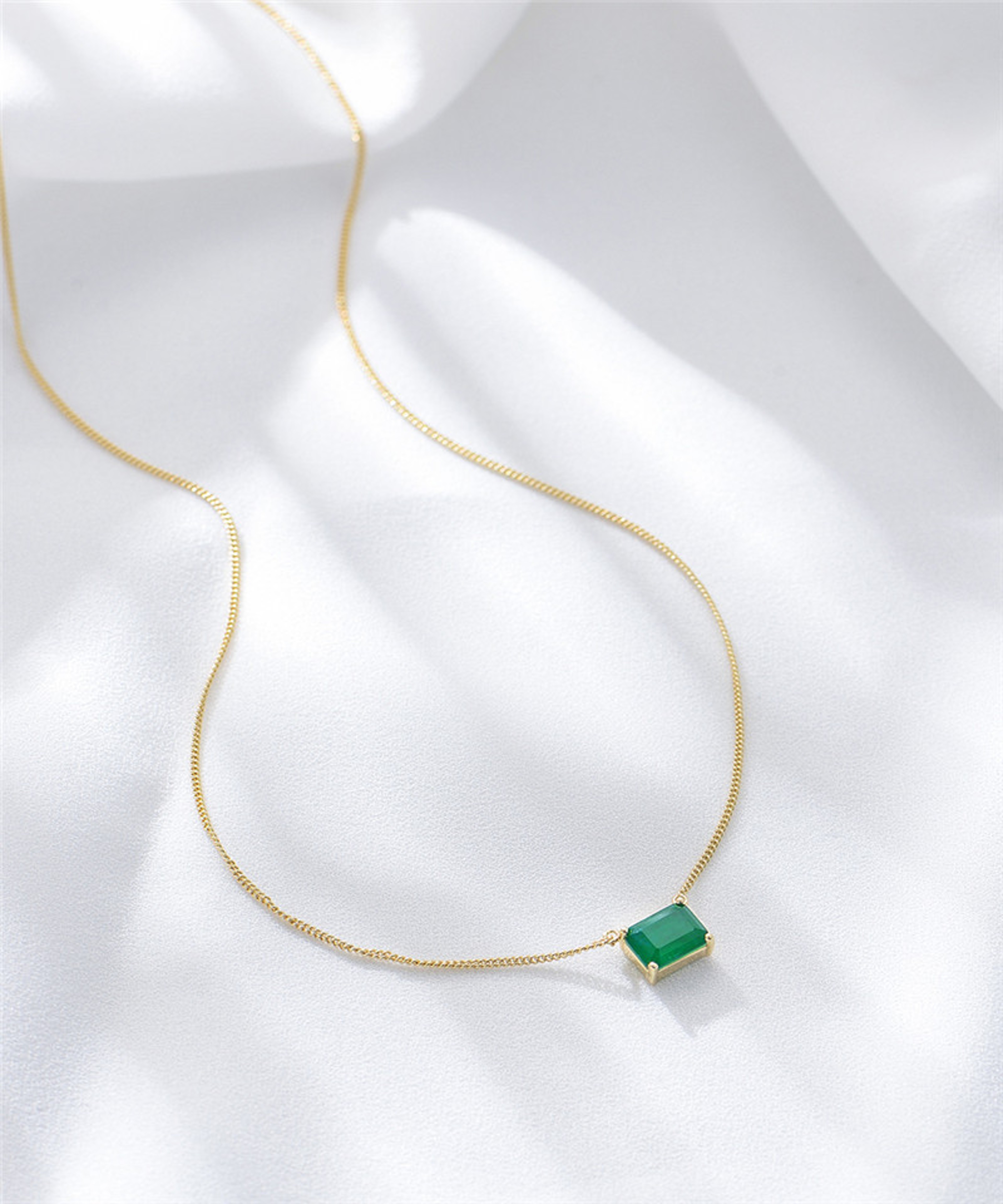 Elegant Green Gemstone Necklace Sterling Silver Pendant With Gold Finish 2