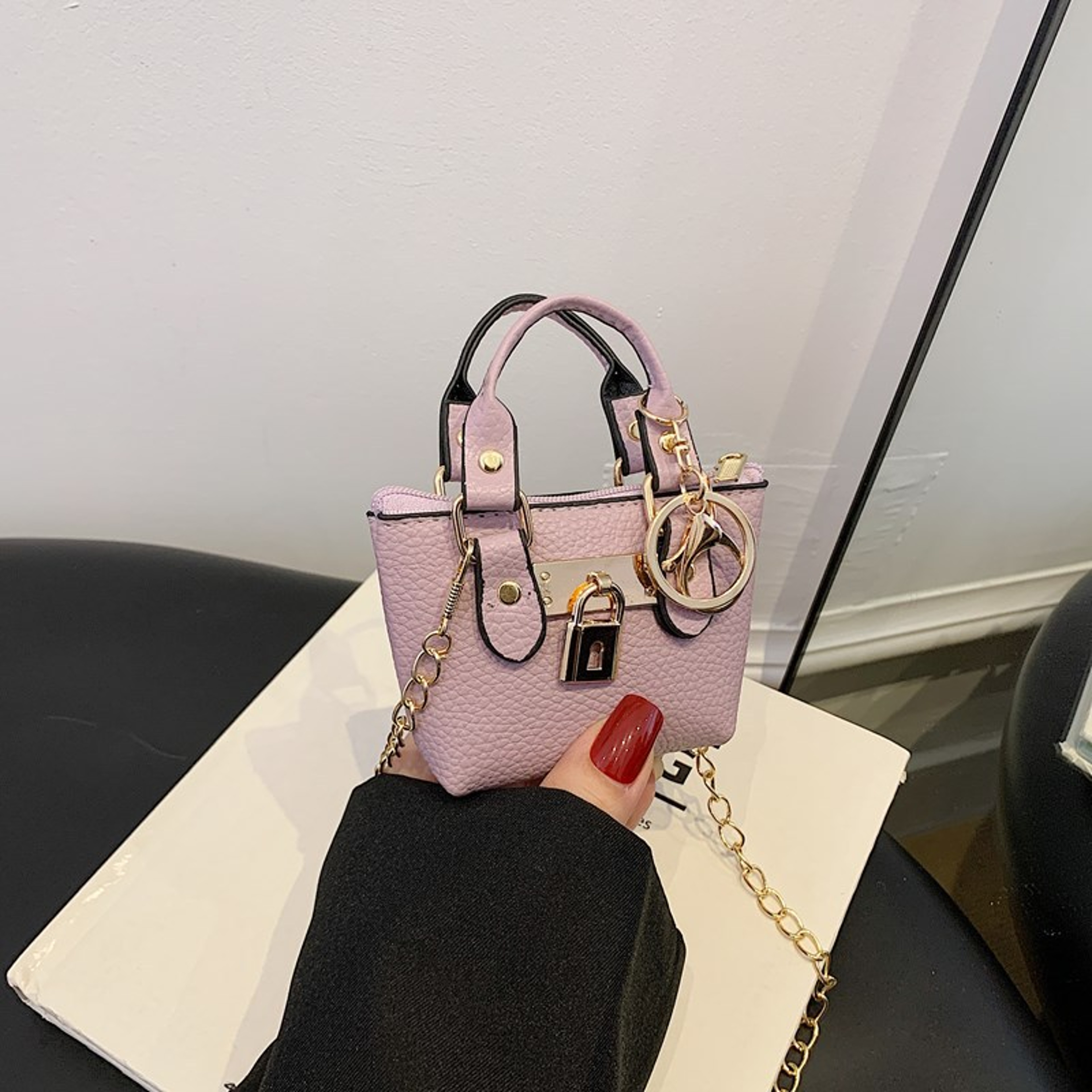 Mini Lock Mini Purse Keychain With Chain Strap Lipstick And Earbud Holder 8