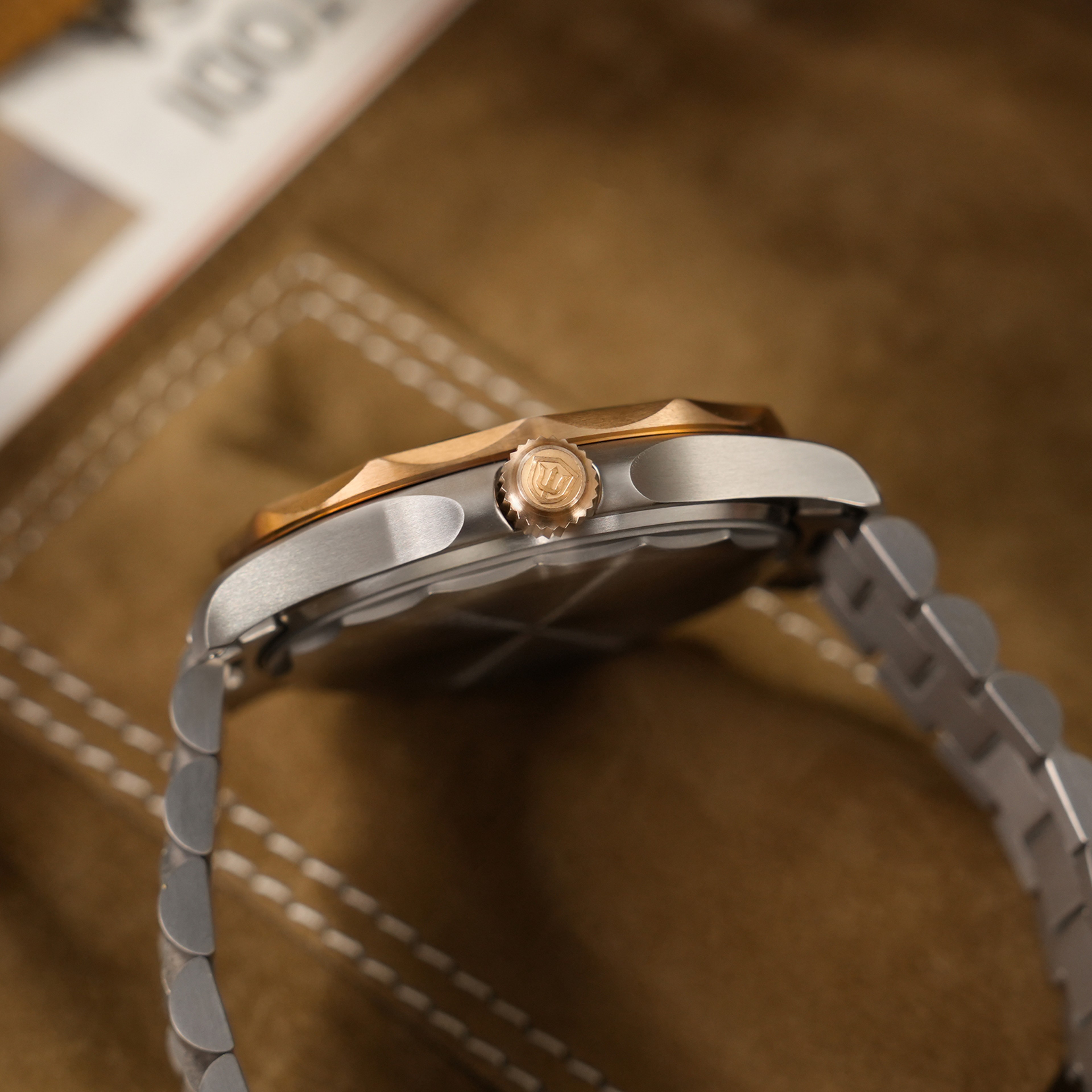 V4 Titanium Automatic Dive Watch With Sapphire Crystal 4
