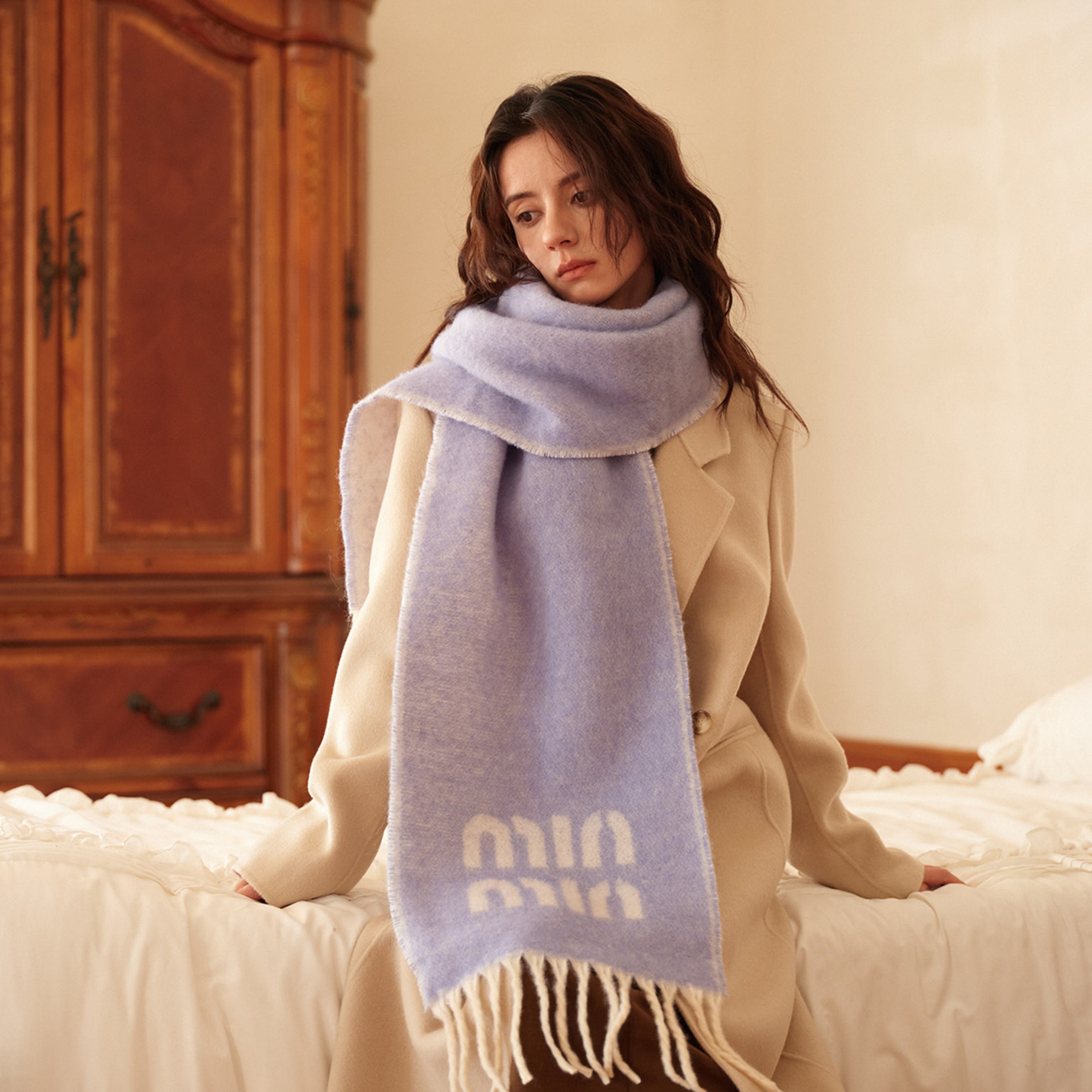 Thick Jacquard Knitted Shawl, Wool Blend Scarf, Letter Pattern, Winter Autumn Fashion Accessory – view 3
