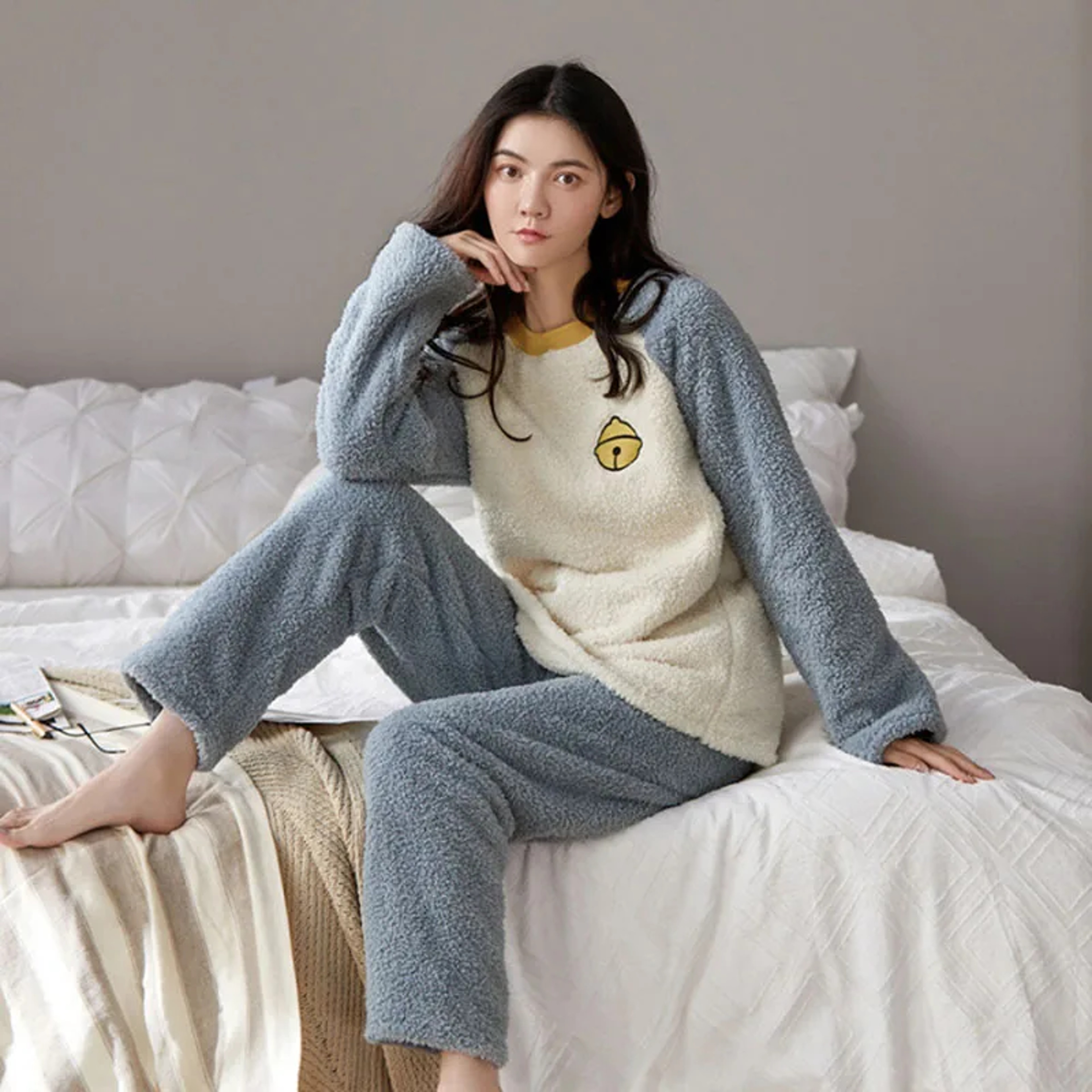 Autumn Winter Cute Cartoon Bear Padded Nightwear Thickened Warm Flannel Women Sleepwear Coral Velve 5