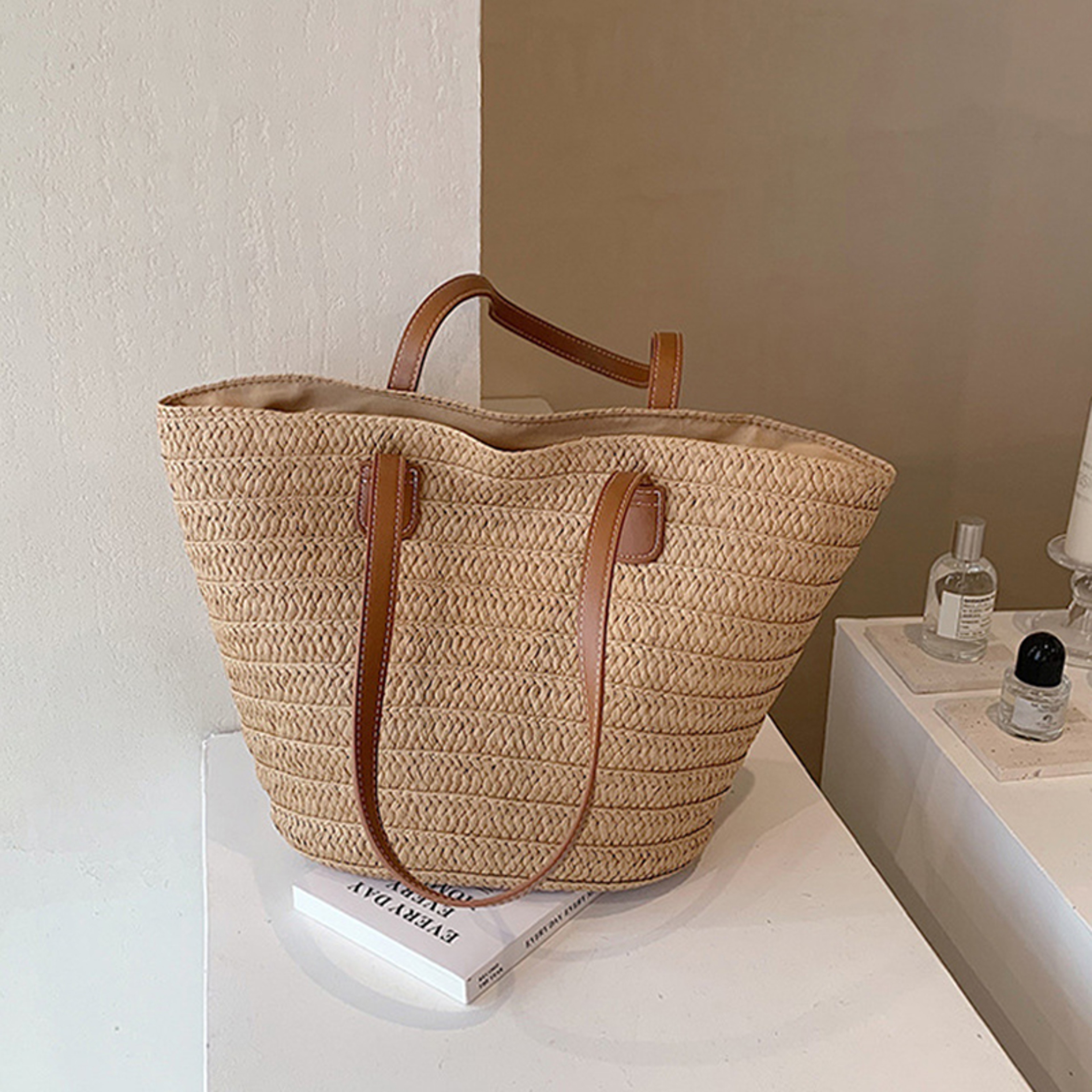 Fashion Womens Large Capacity Shoulder Bag Straw Woven Basket Handbag Luxury Designer Beach Bag Bal