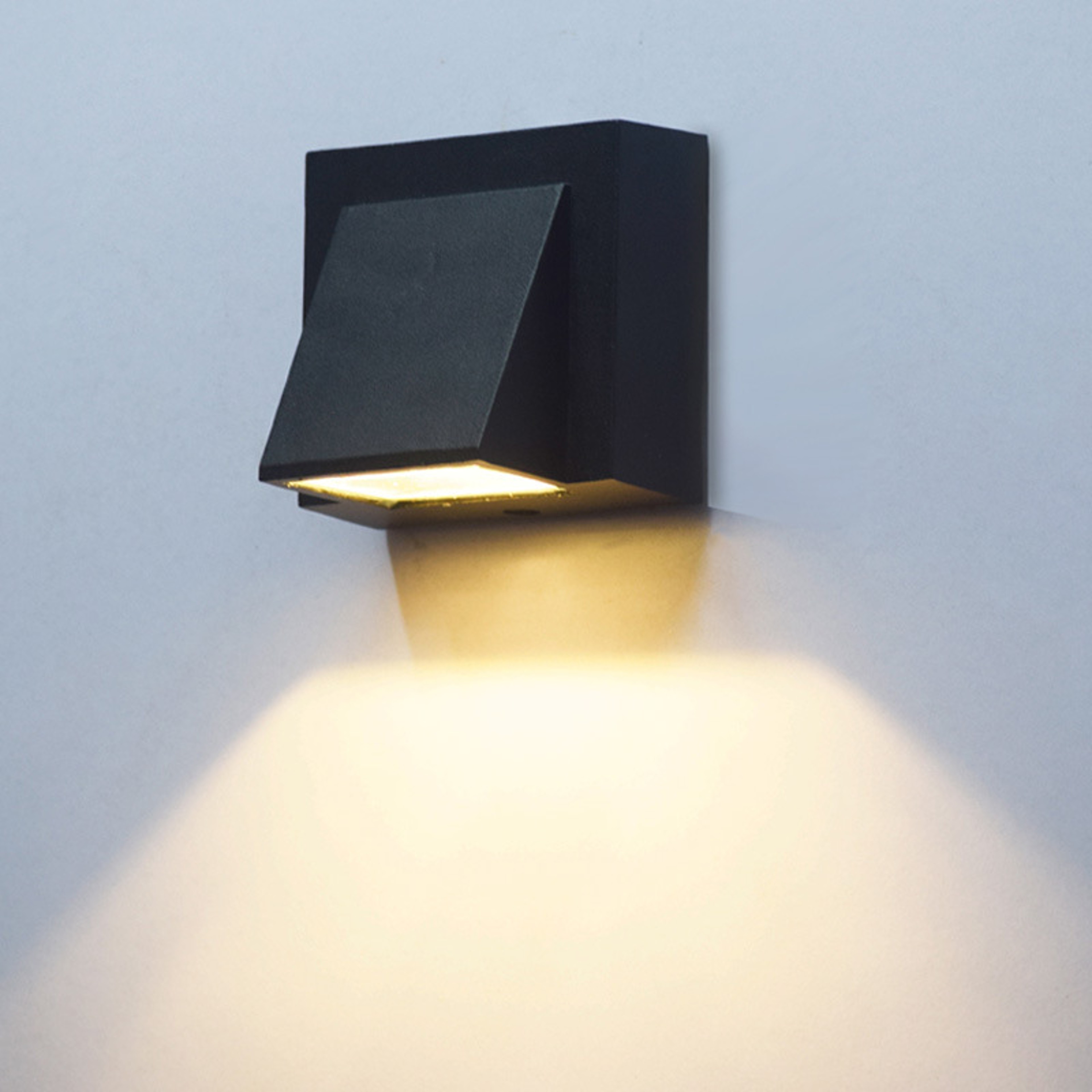 Single Head LED Wall Lamp Exquisite Design Porch Wall Sconce Indoor Outdoor Landscape Lighting 0