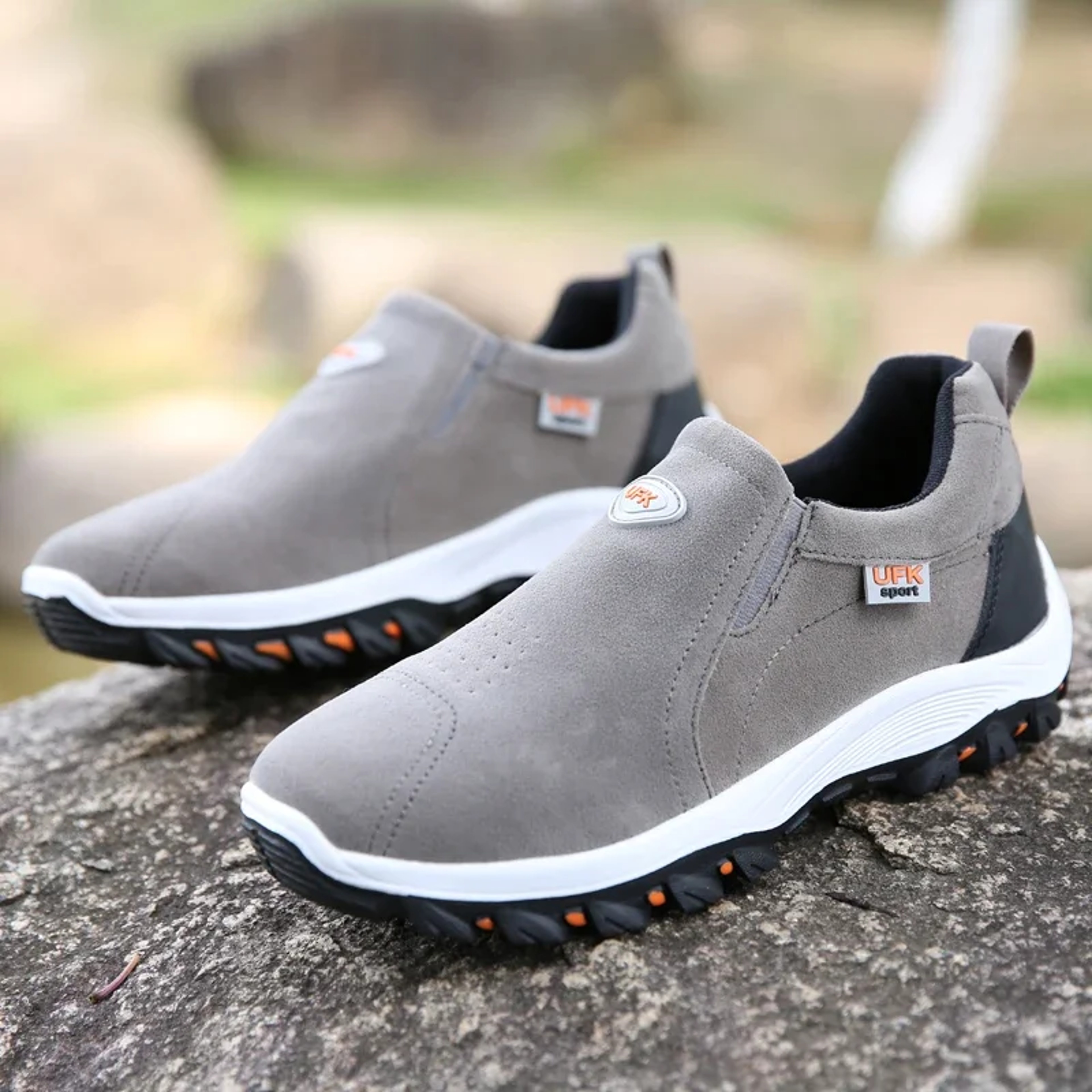 Comfortable Outdoor Walking Loafers New Casual Mens Sports Shoes Fashionable Lightweight Shoes For  2
