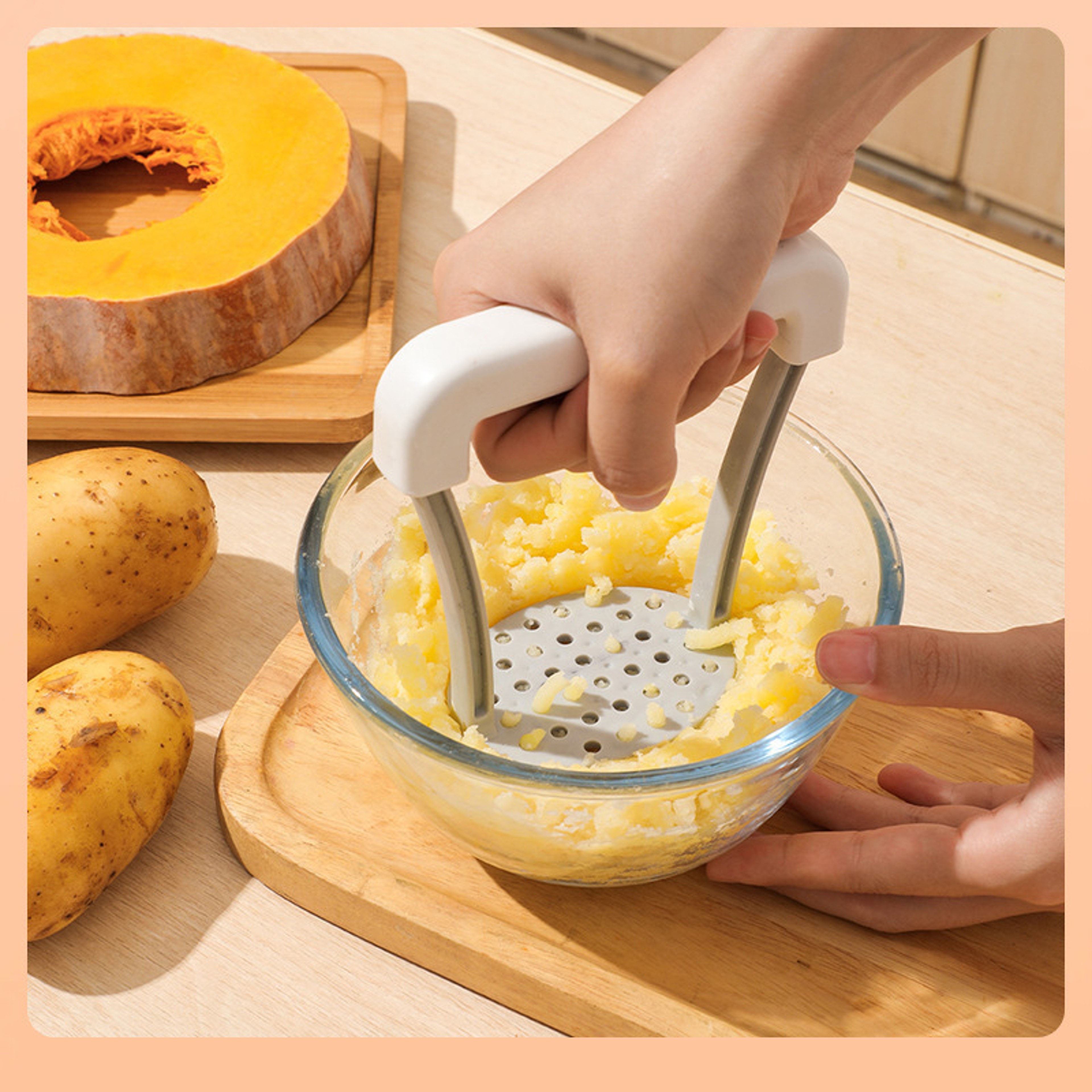 Durable Potato Ricer, Manual Potato Masher, Fruit Juicer Kitchen Gadgets, Kitchen Vegetable Masher With Non-Slip Handle – view 4