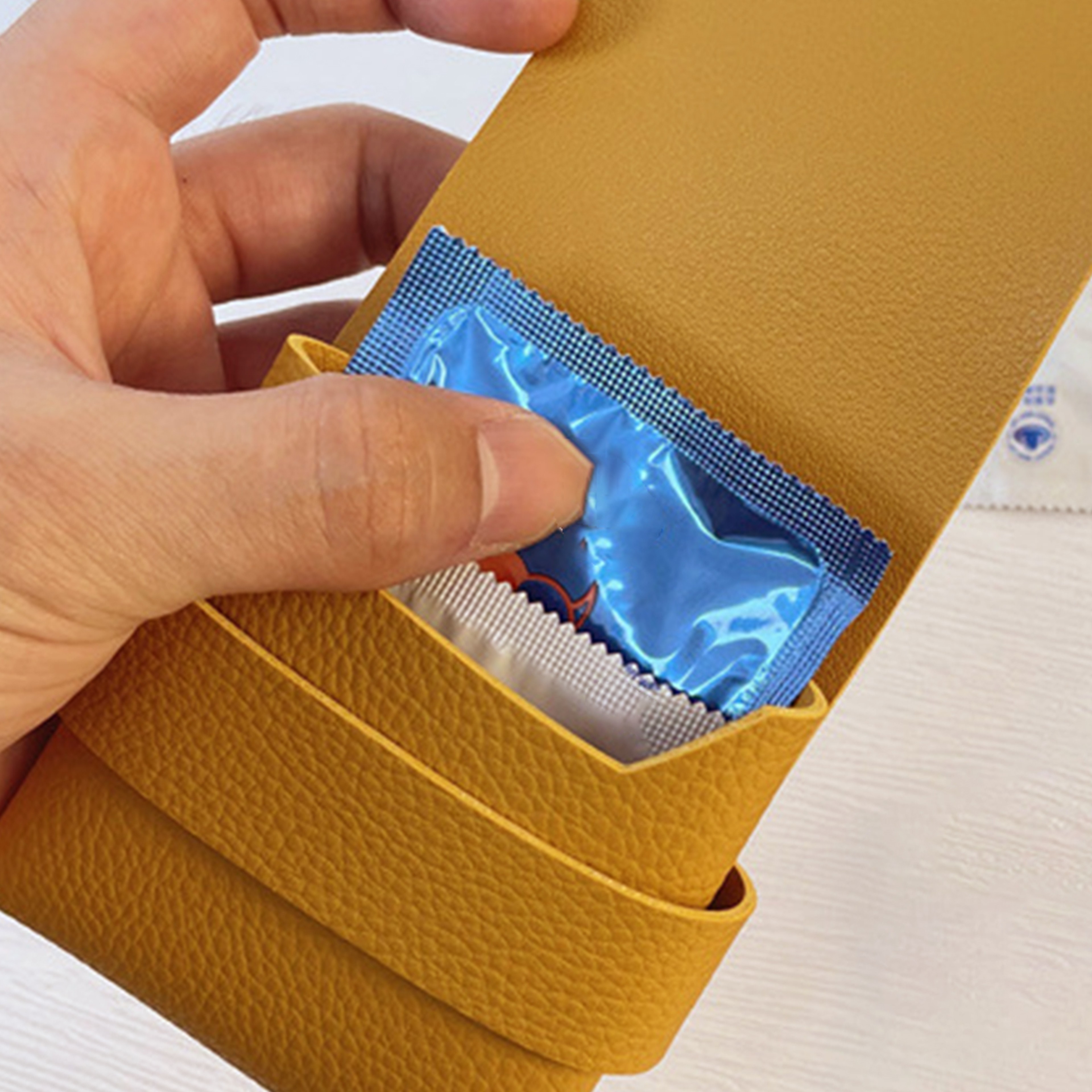 Travel Condom Case, Elegant PU Leather Box, Secure Small Purse for Condoms, Compact Design, Protects and Keeps Condoms – view 3