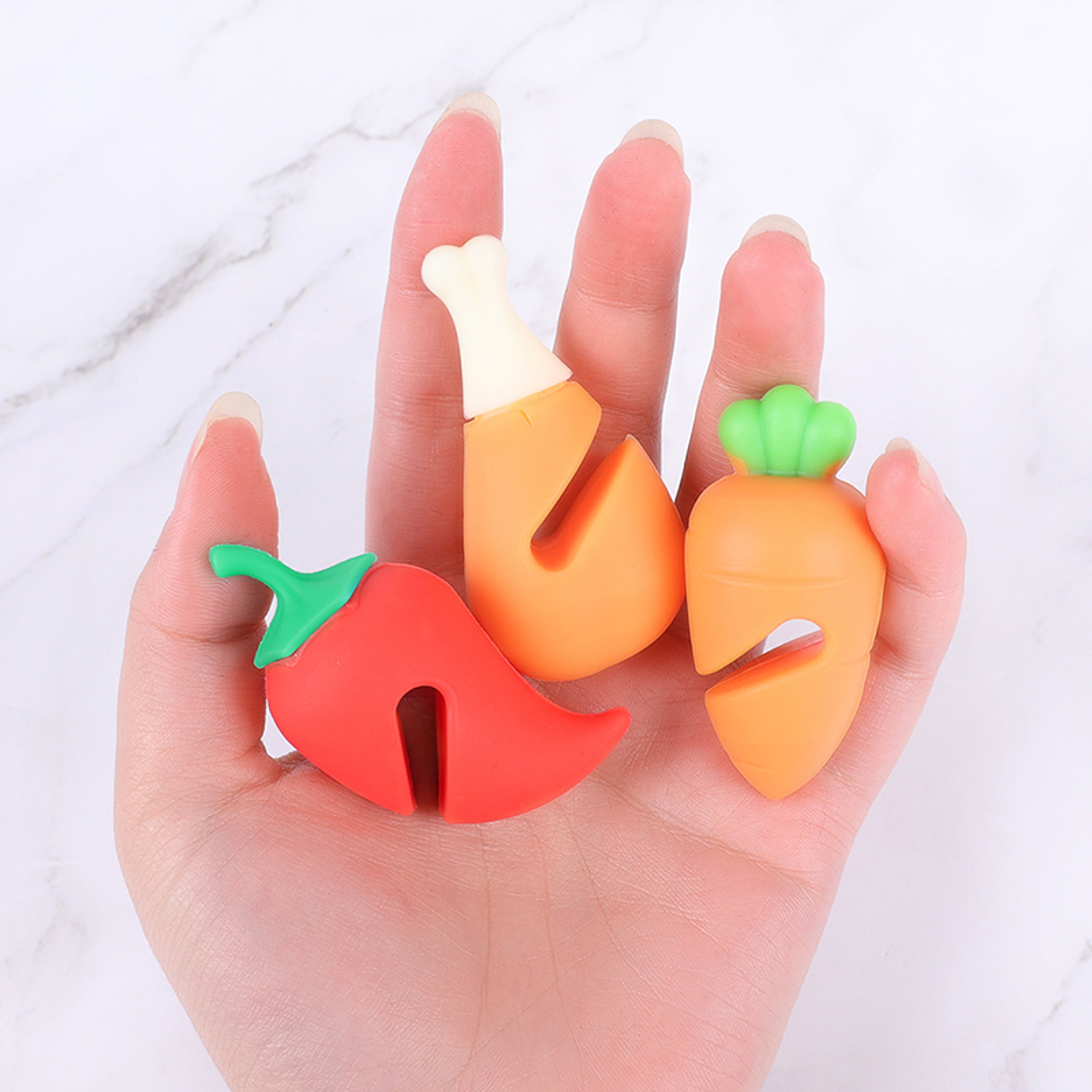 Silicone Tools, Raise The Lid Anti-Overflow Device for Boiling Soup, Reusable Cooking Tools for Home, Carrot Pepper – view 3
