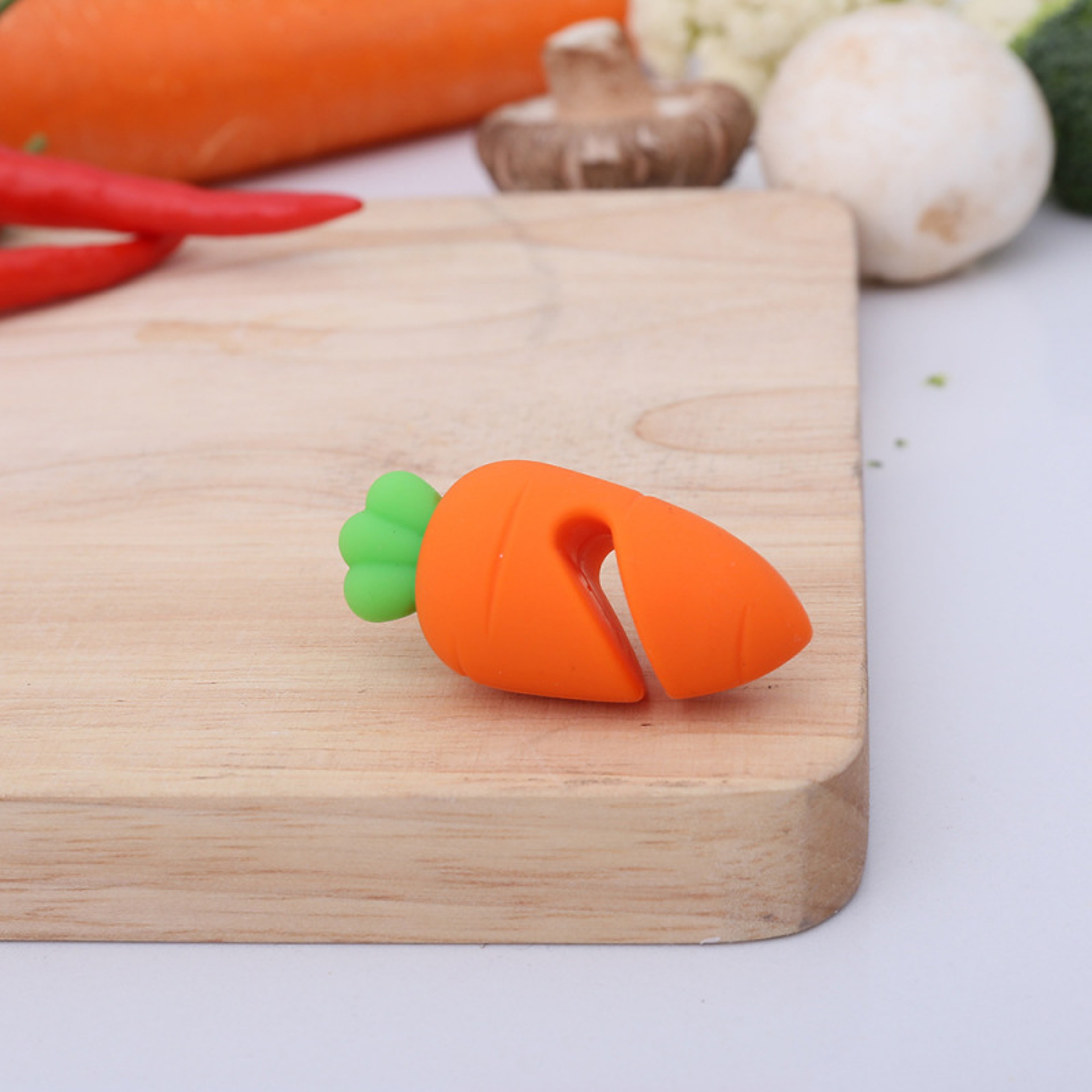 Silicone Tools, Raise The Lid Anti-Overflow Device for Boiling Soup, Reusable Cooking Tools for Home, Carrot Pepper – view 9