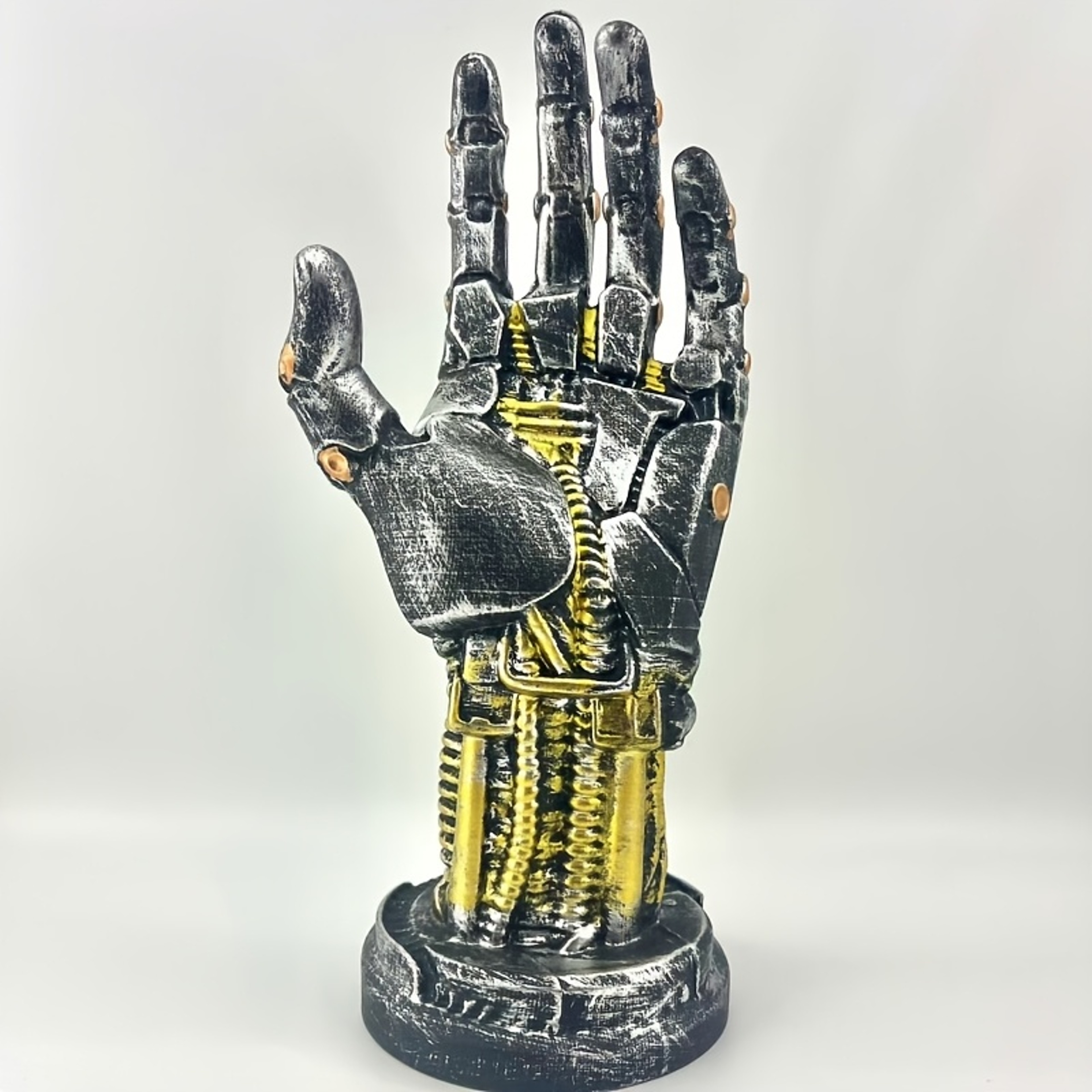 Cyberpunk Mechanical Arm Desktop Headphone Stand, New Creative Games Controller Sculpture Decoration – view 7