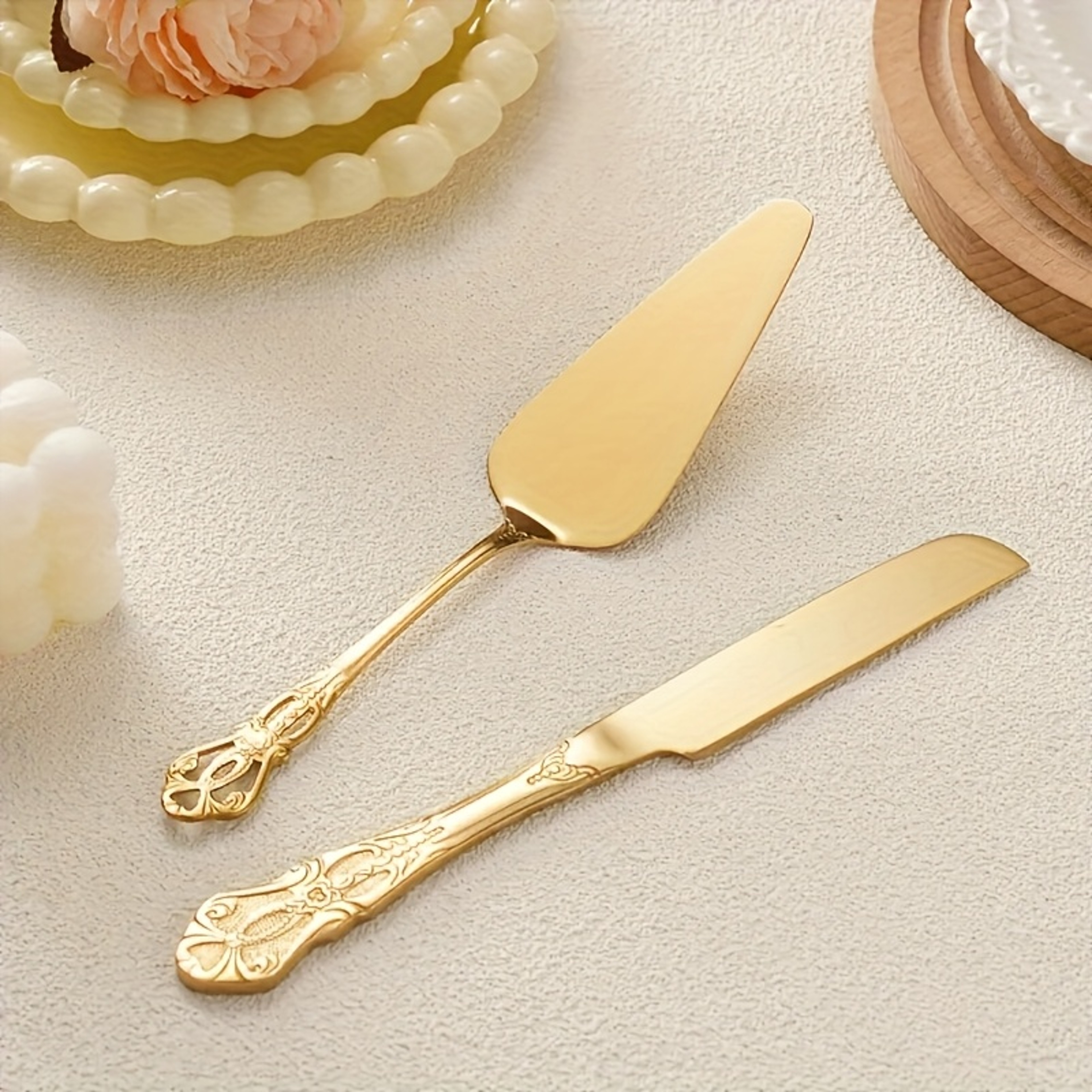 Elegant Cake Server Set, Vintage Palace Stainless Steel Bread Knife, Carved Hollow Design for Parties – view 3