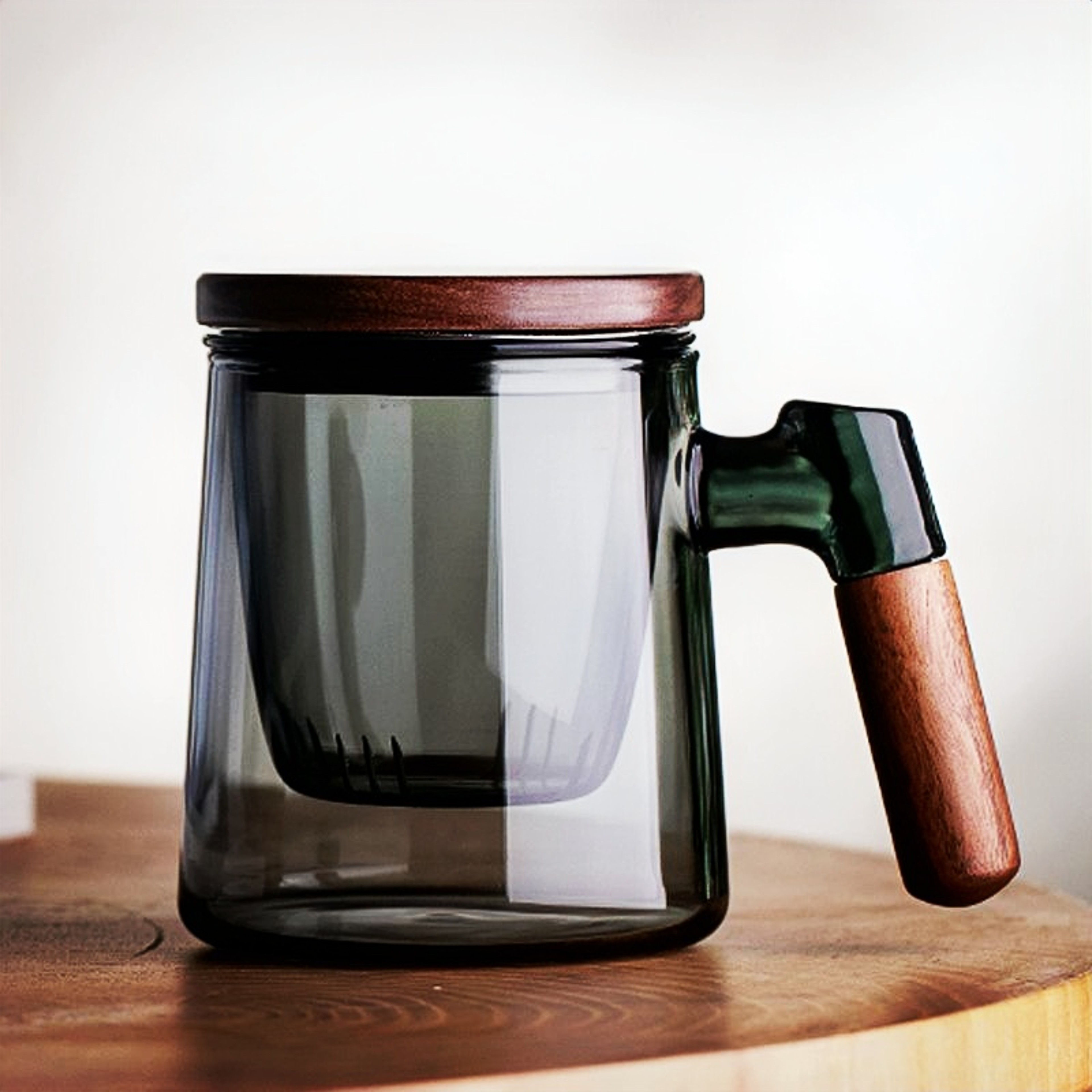 Scented Tea Cup, Walnut Wooden Handle Lid Filter Glass Mug with Tea Water Separation for Office and Floral Teas – view 1