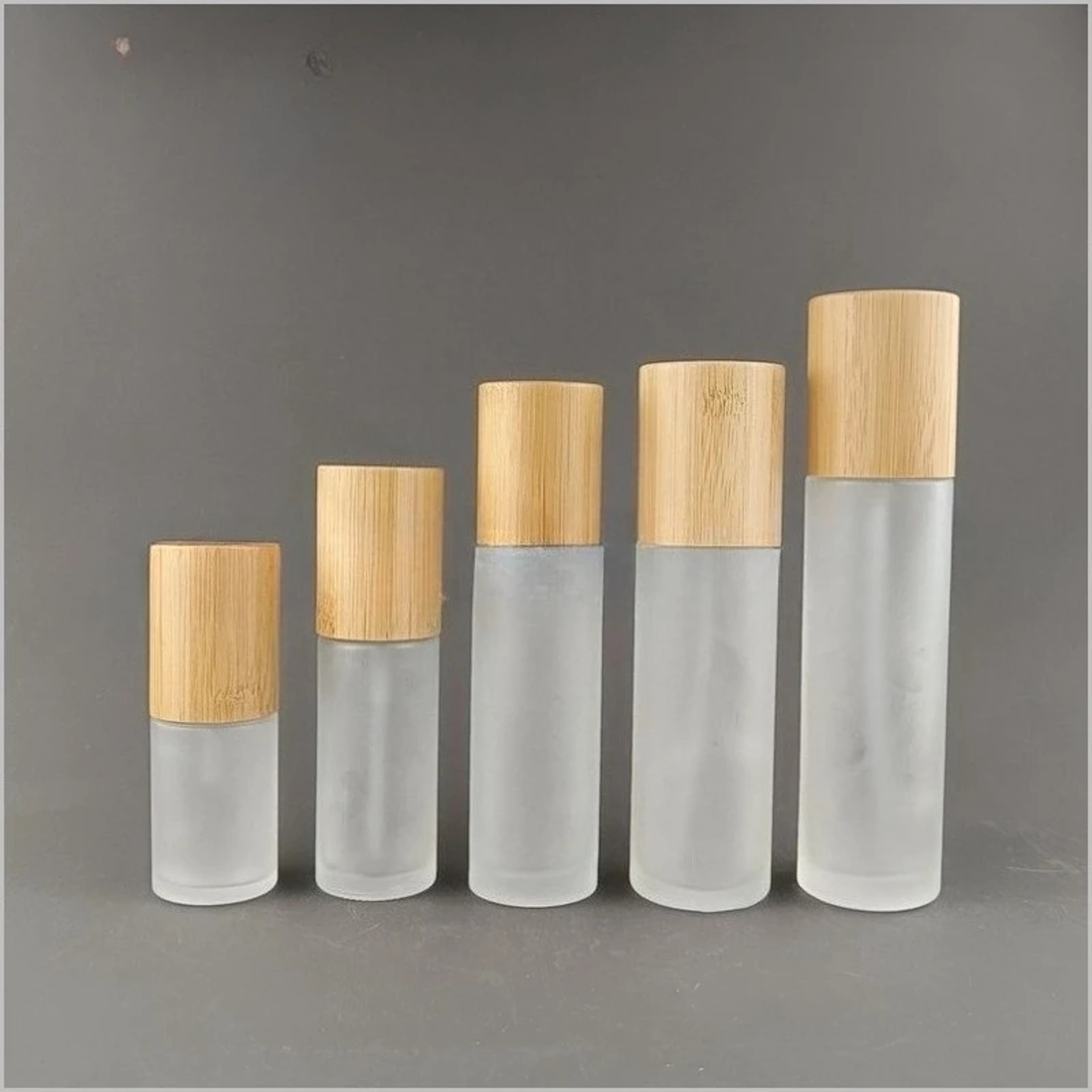 Glass Lotion Bottle, Teeth White Frosted Glass Bottle with Bamboo and Wood Cover Spray – view 1