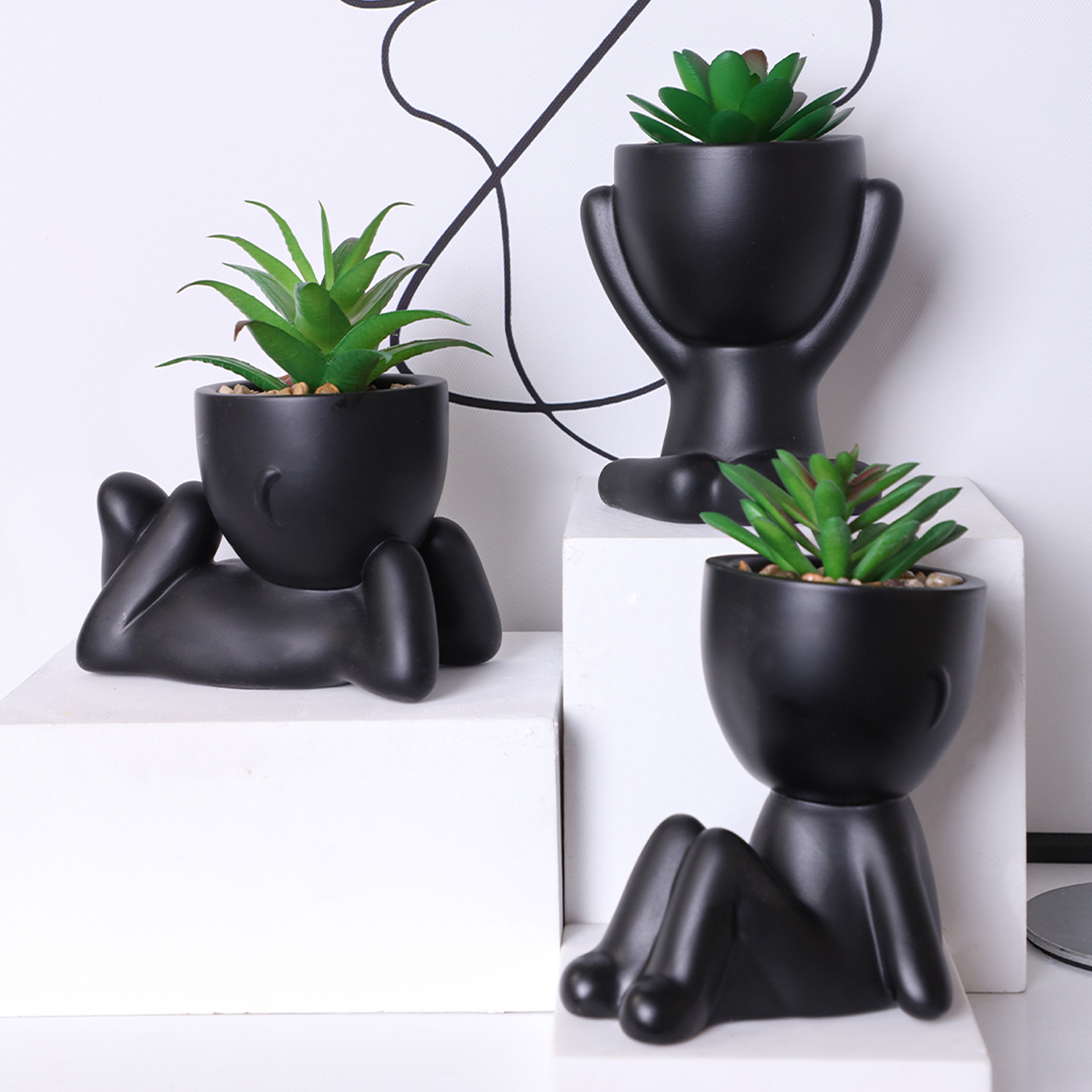 Aloe Vera Succulent Pot Plant, Cartoon Design Artificial Succulent with Black PE Material for Home Decor – view 1