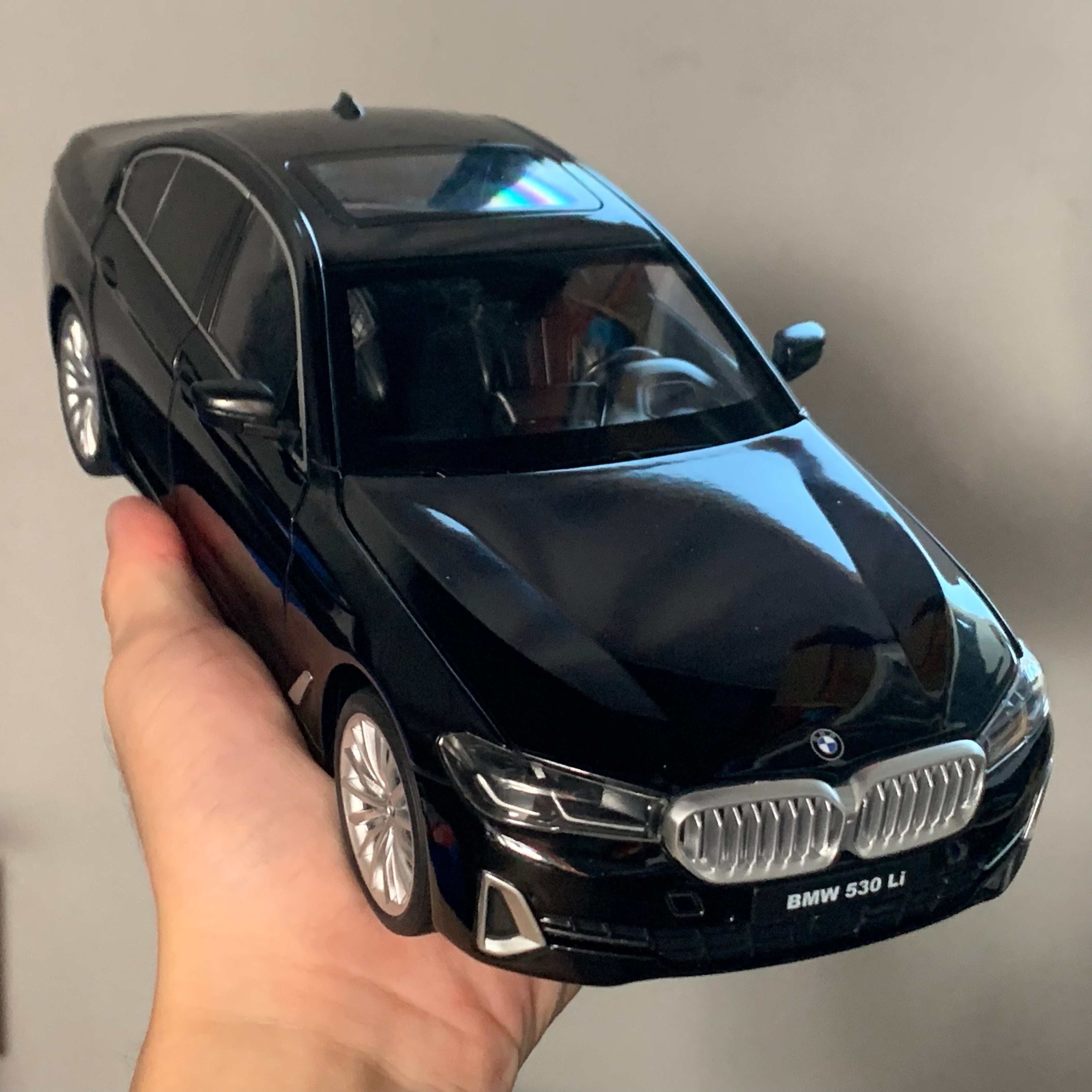 Model Cars Diecast Luxury Alloy Metal High Simulation Collectibles  Hobby Toys For Kids 4