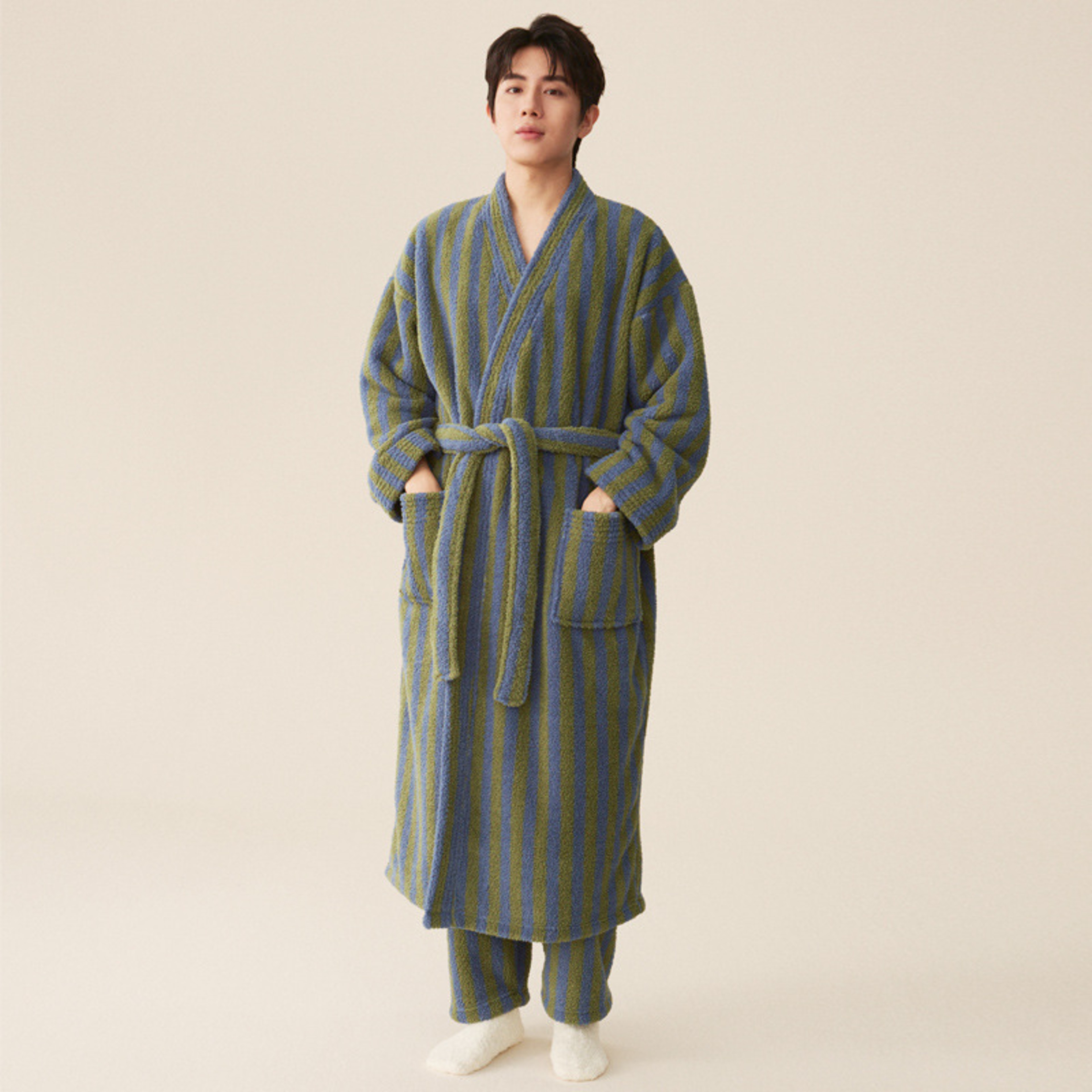 Autumn Winter Couple Bathrobe Set, Coral Velvet Thickened Flannel Pajamas for Men and Women, Striped Lengthed Home Cloth – view 5