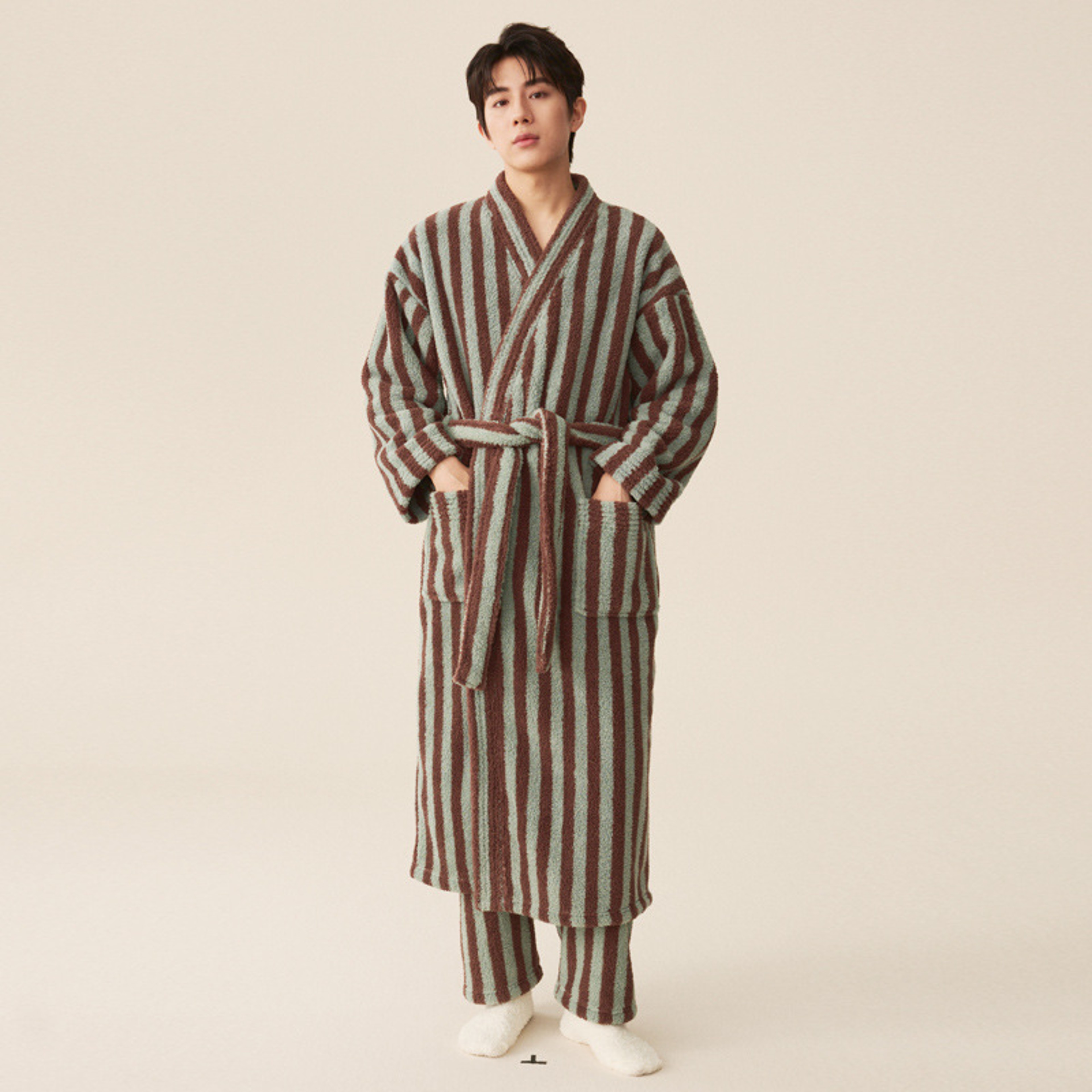 Autumn Winter Couple Bathrobe Set, Coral Velvet Thickened Flannel Pajamas for Men and Women, Striped Lengthed Home Cloth – view 11