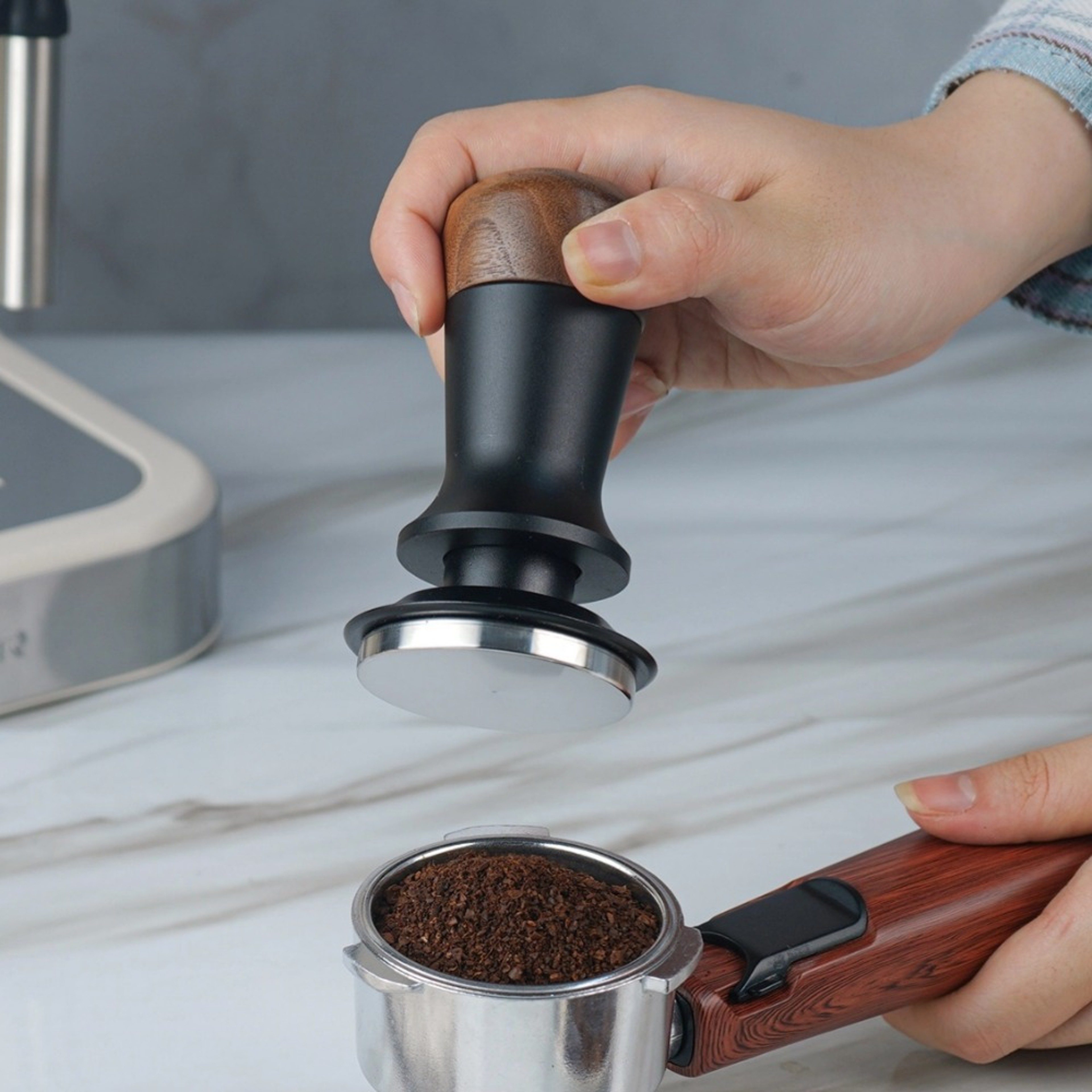 Manual Espresso Tamper With Constant Pressure Walnut Wood Coffee Tamper Professional Barista Tool F 5