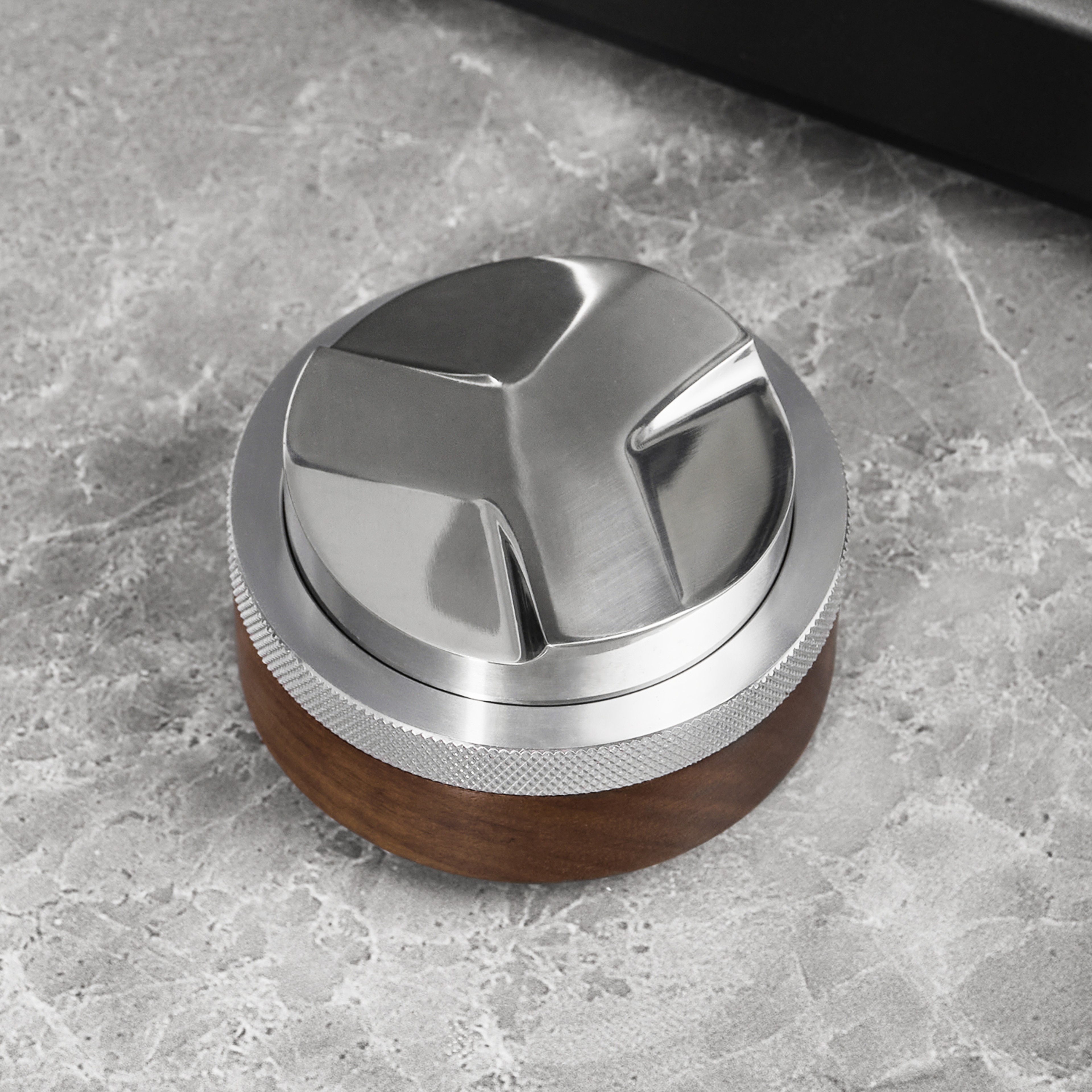 Espresso Coffee Distributor Walnu, Coffee Leveler Tool for Smooth and Even Grounds – view 6