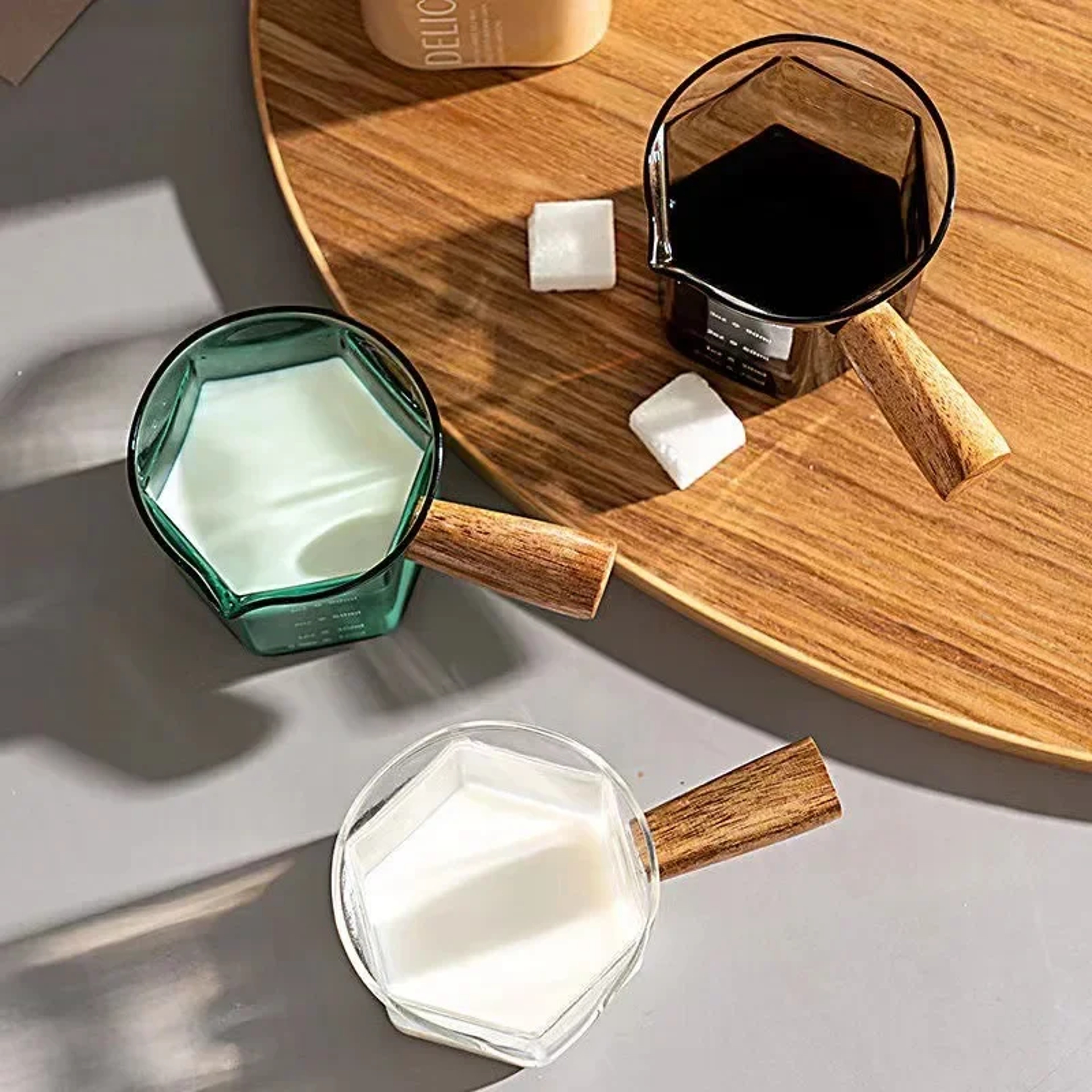 Glass Coffee Cup With Scale, Wooden Handle Single Mouth Latte Milk Jug Extraction Cups Ounce Measuring Cup – view 4