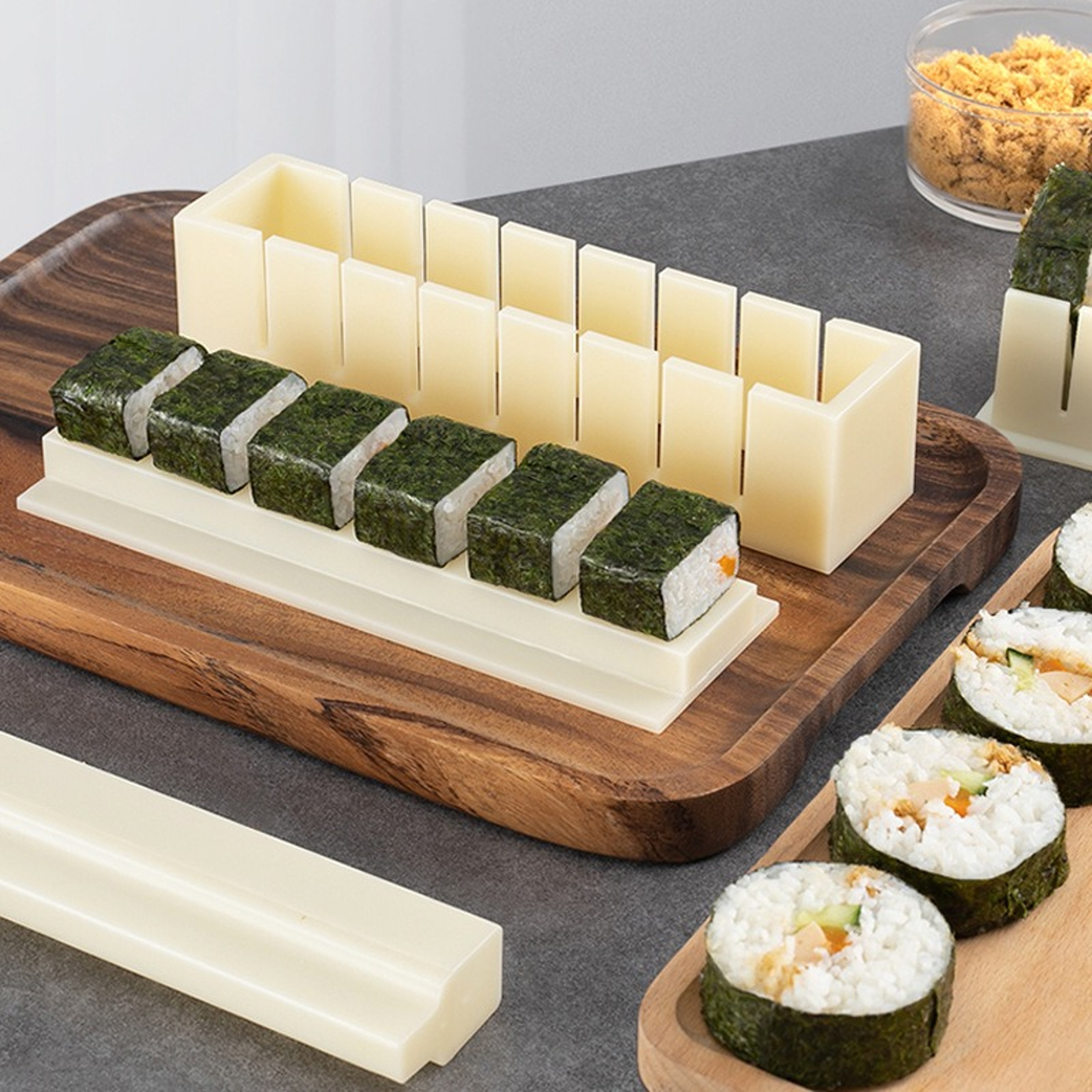 Sushi Maker Kimbap Cutter, Round Square Heart-shaped Onigiri Rice Balls Mold – view 1