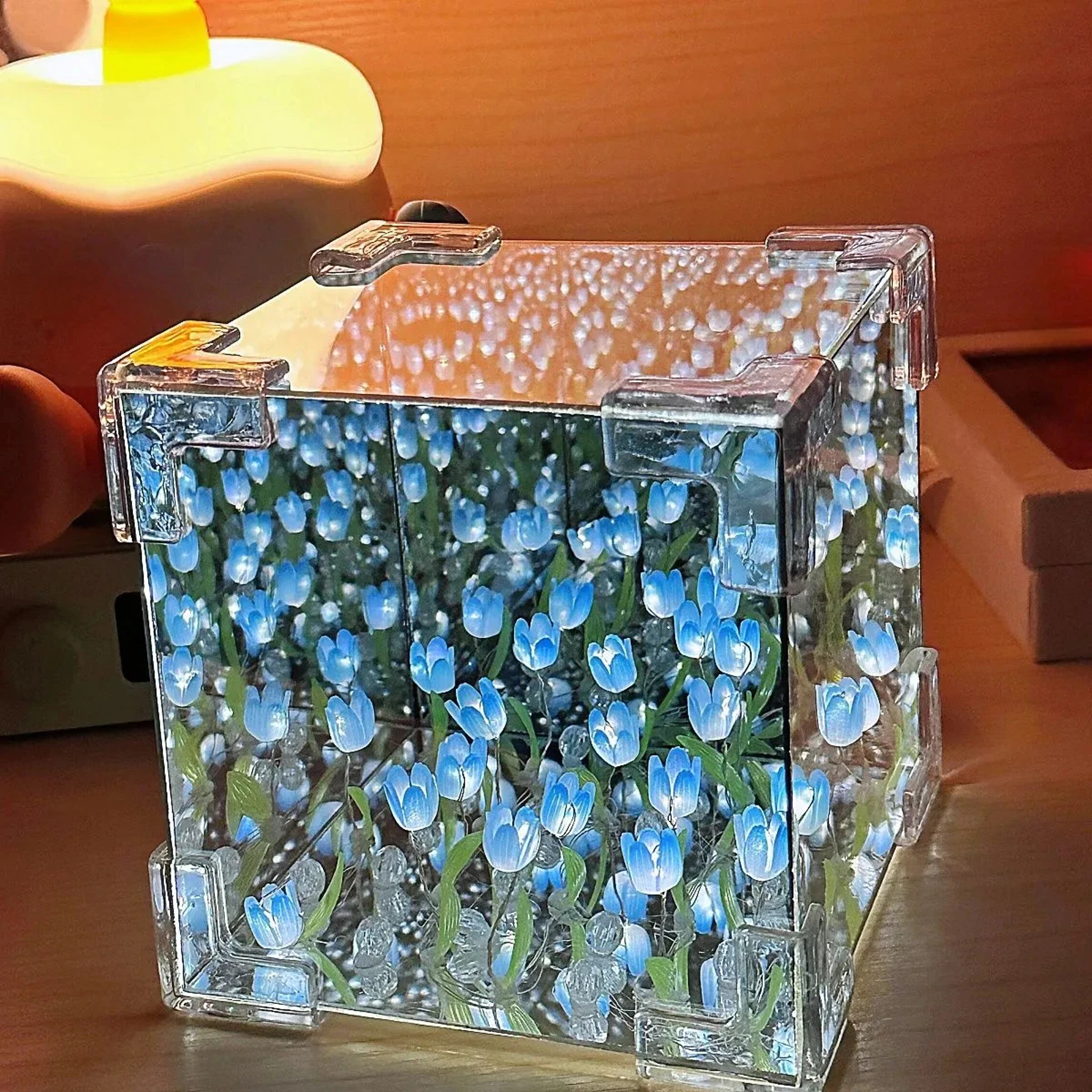 Tulips Handmade Craft Simulation Flower Table Lamp, Mirror Night Light, Perfect for Room Decoration and Birthday Gift – view 1