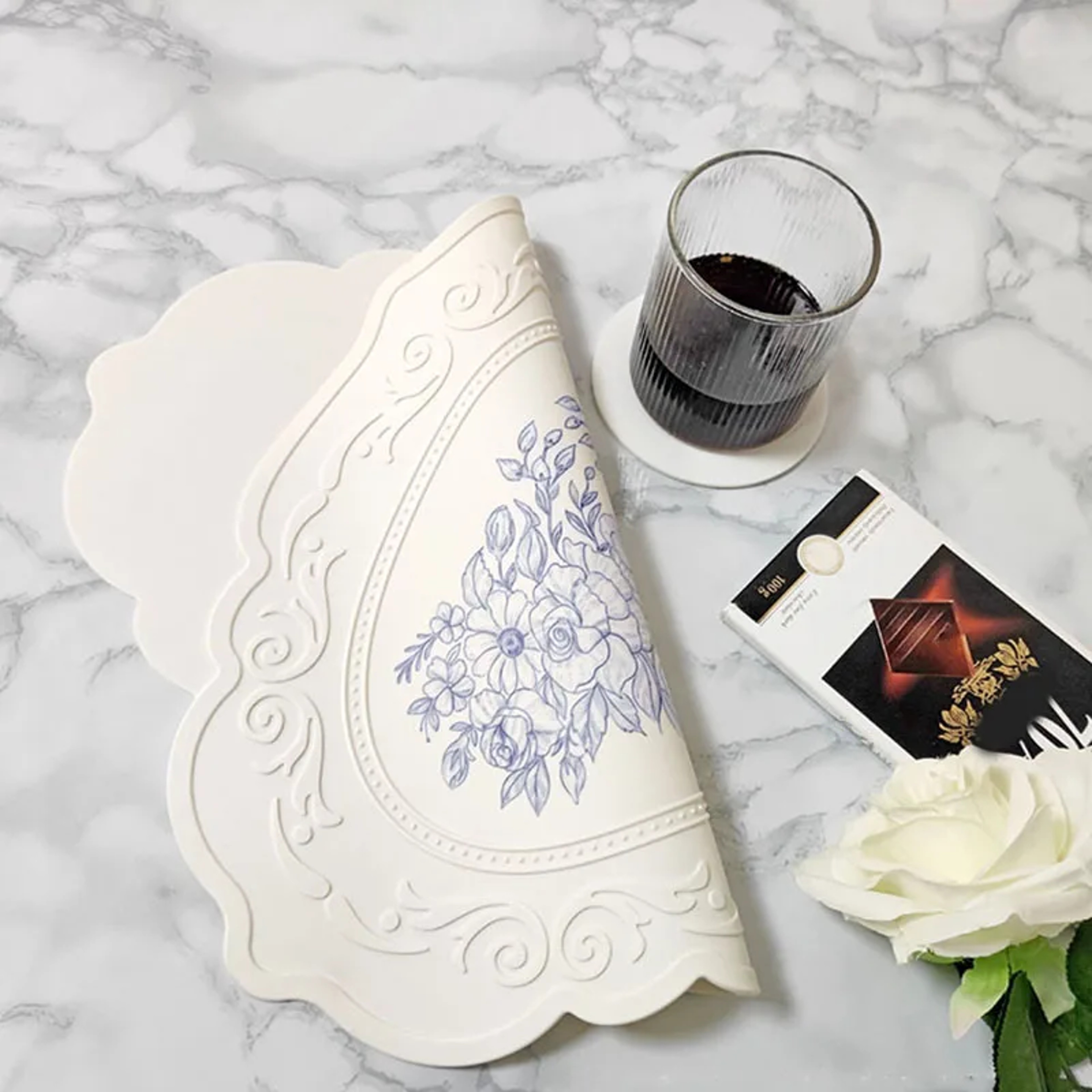Waterproof Silicone Dining Mat, Floral Placemats with Retro Carved Design for Kitchen Table, Coffee Pad, Tableware Mats – view 2