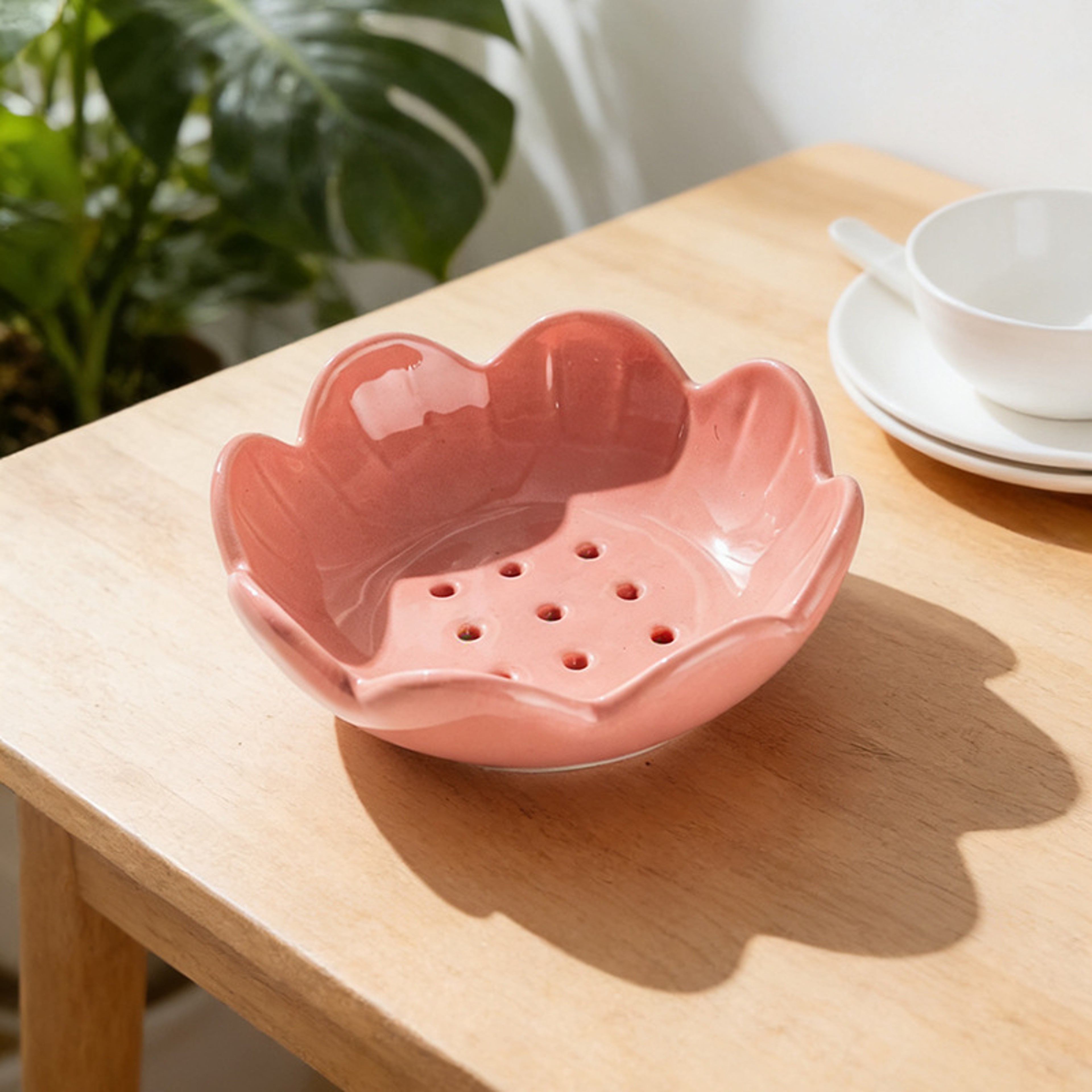 Ceramic Egg White Separator, Porcelain Yolk Filter, Flower Shaped Kitchen Tool for Baking – view 6