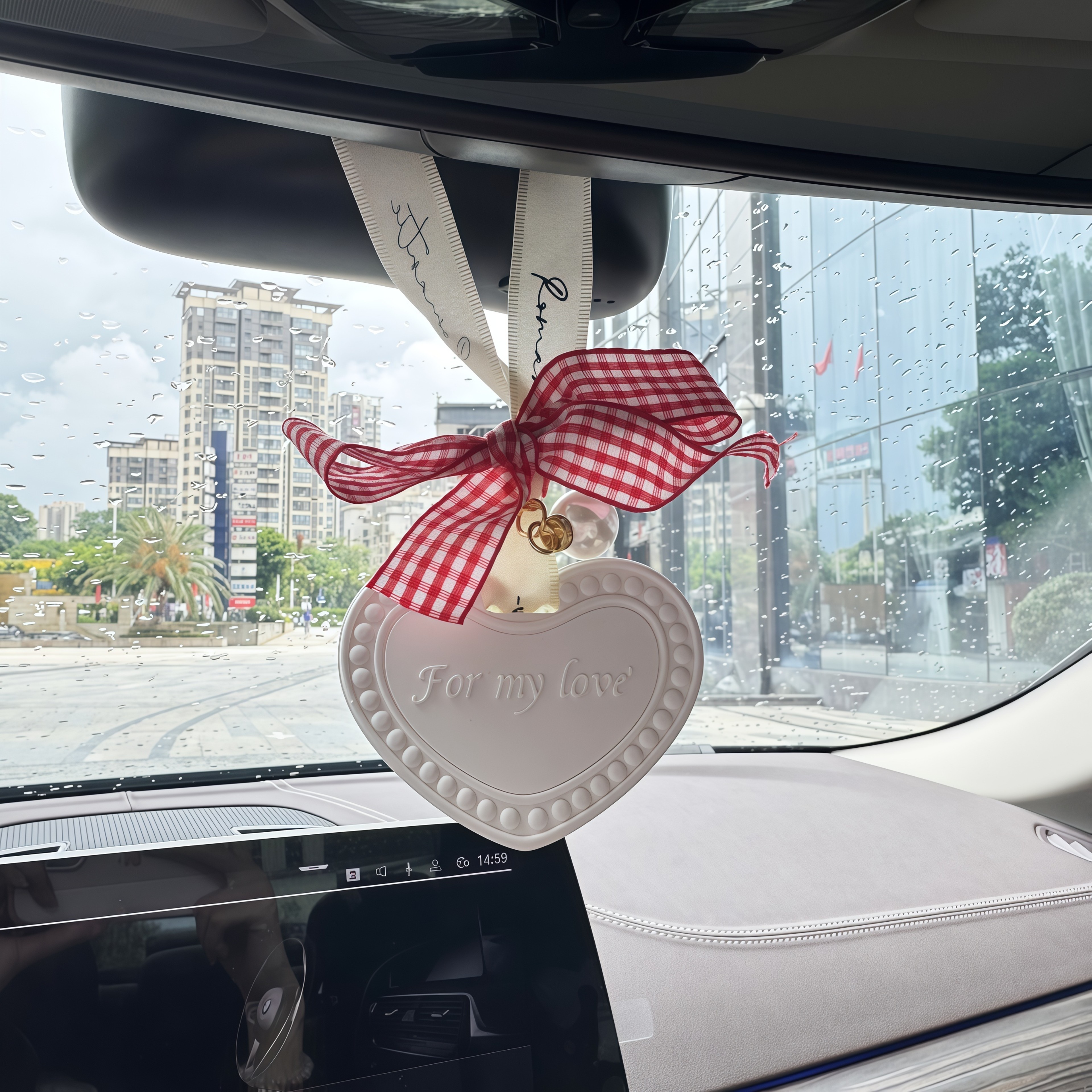 Love Heart Car Air Freshener, Valentine's Day Aromatherapy Pendant, Hanging Decoration for Bathroom – view 8