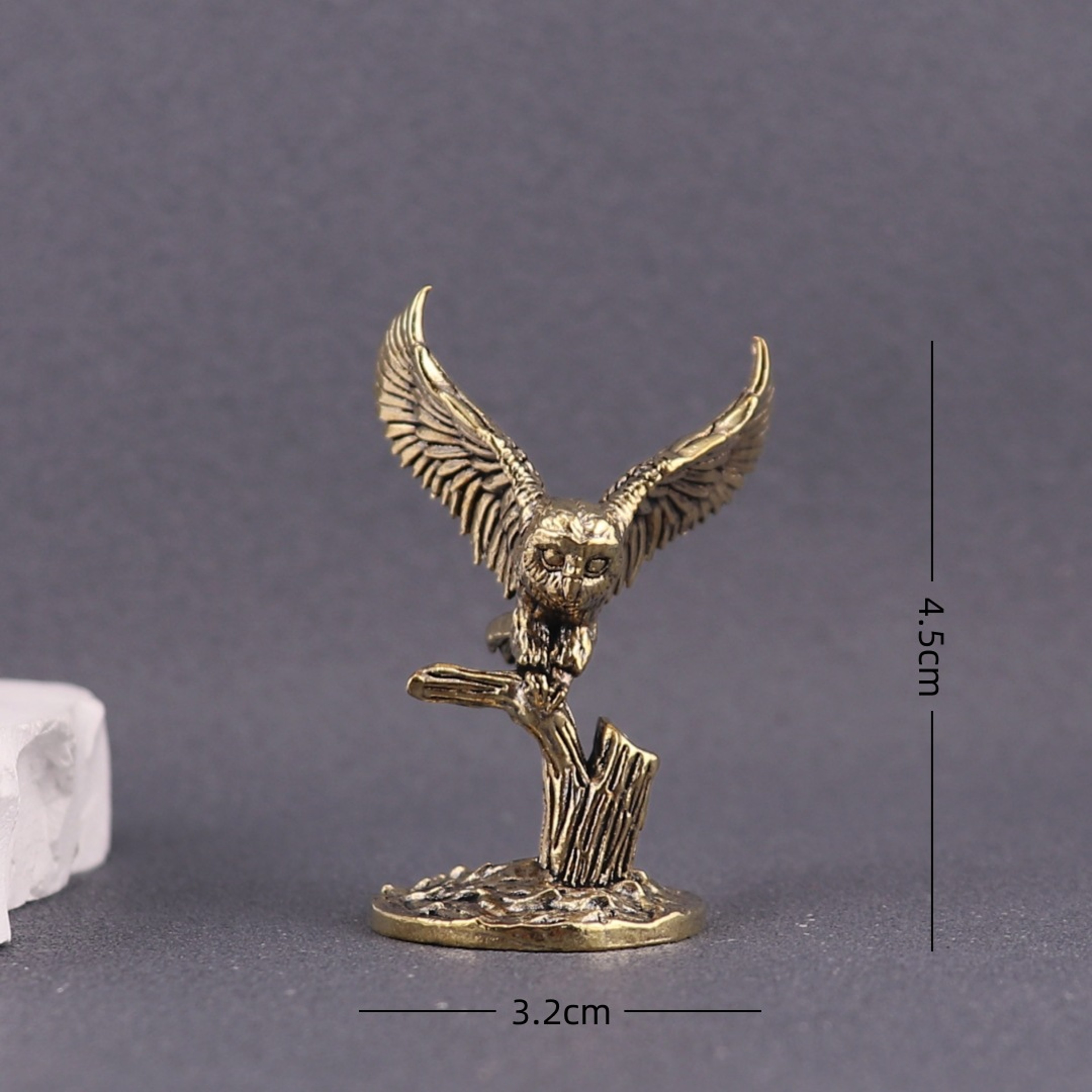 Anti-Oxidation Brass Owl Sculpture with Stable Base, Easy-Clean Decorative Gift – view 4