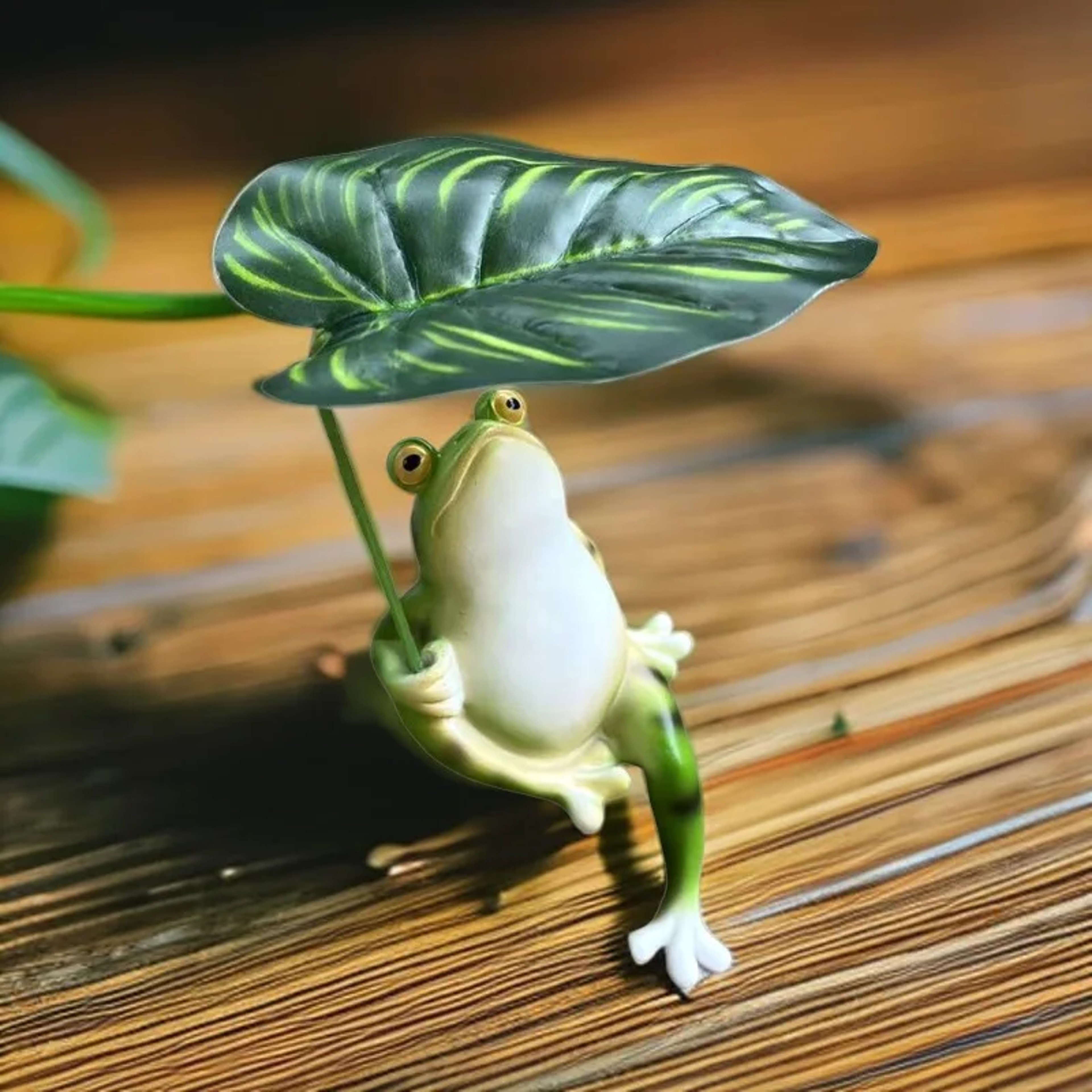 Mini Garden Ornament Simulated Frog Leaf Decor for Pool, Courtyard, Home Balcony Accent – view 3