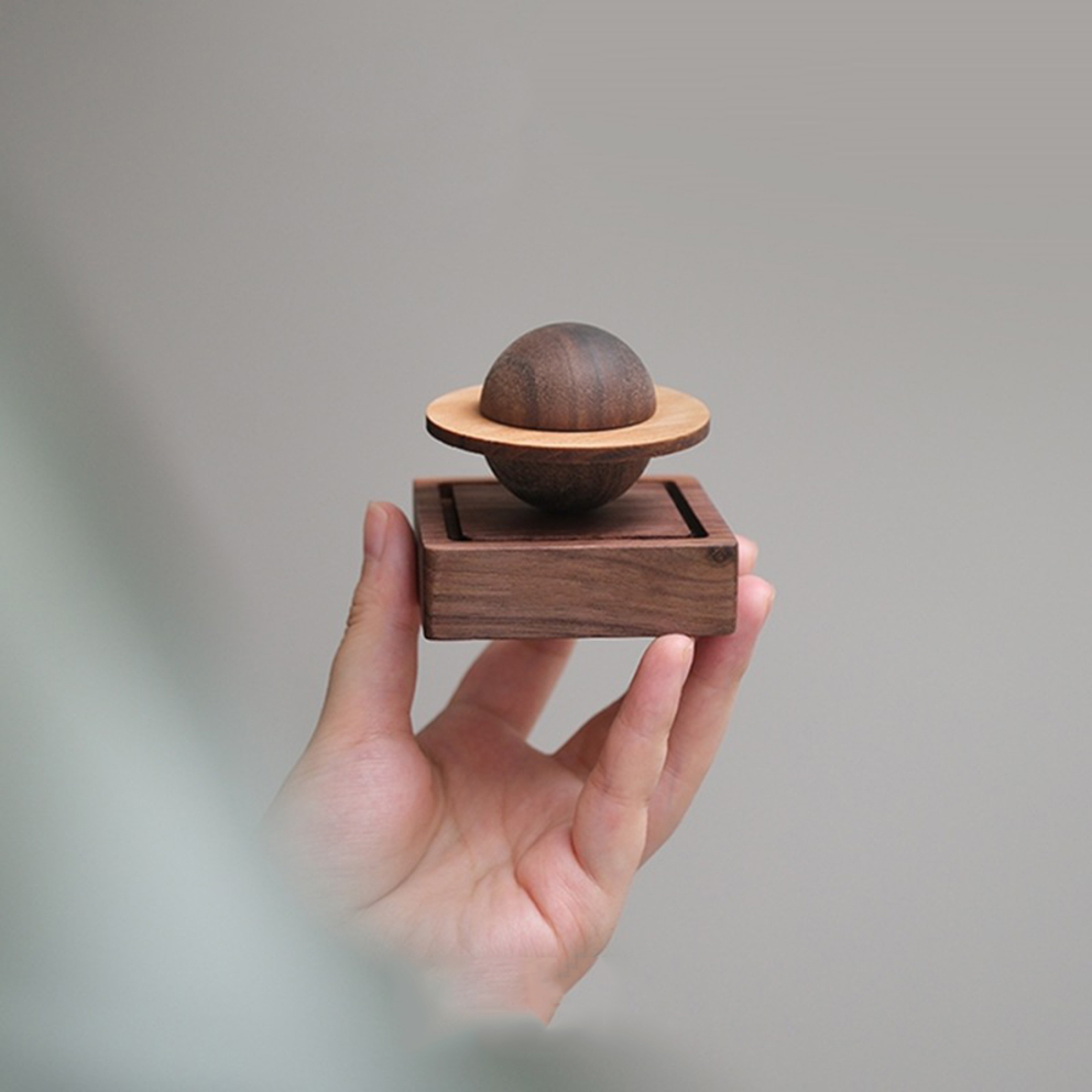 Wooden Jupiter Diffuser  Scented Home Decor & Fresh Air Essential Oil Diffuser for Dorms & Gifts – view 3