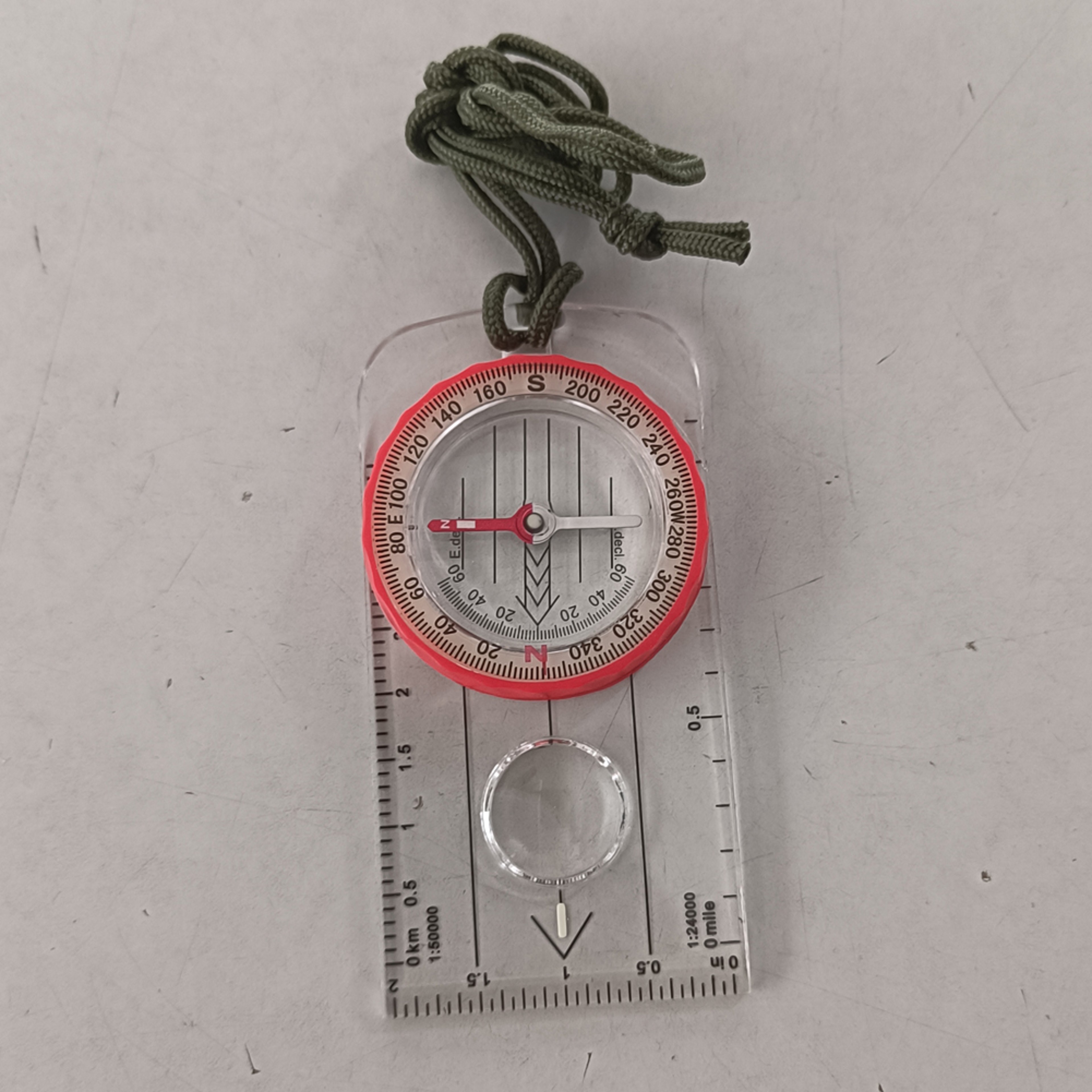 High-Precision Shockproof Waterproof Mountaineering Compass with Magnifier – view 1
