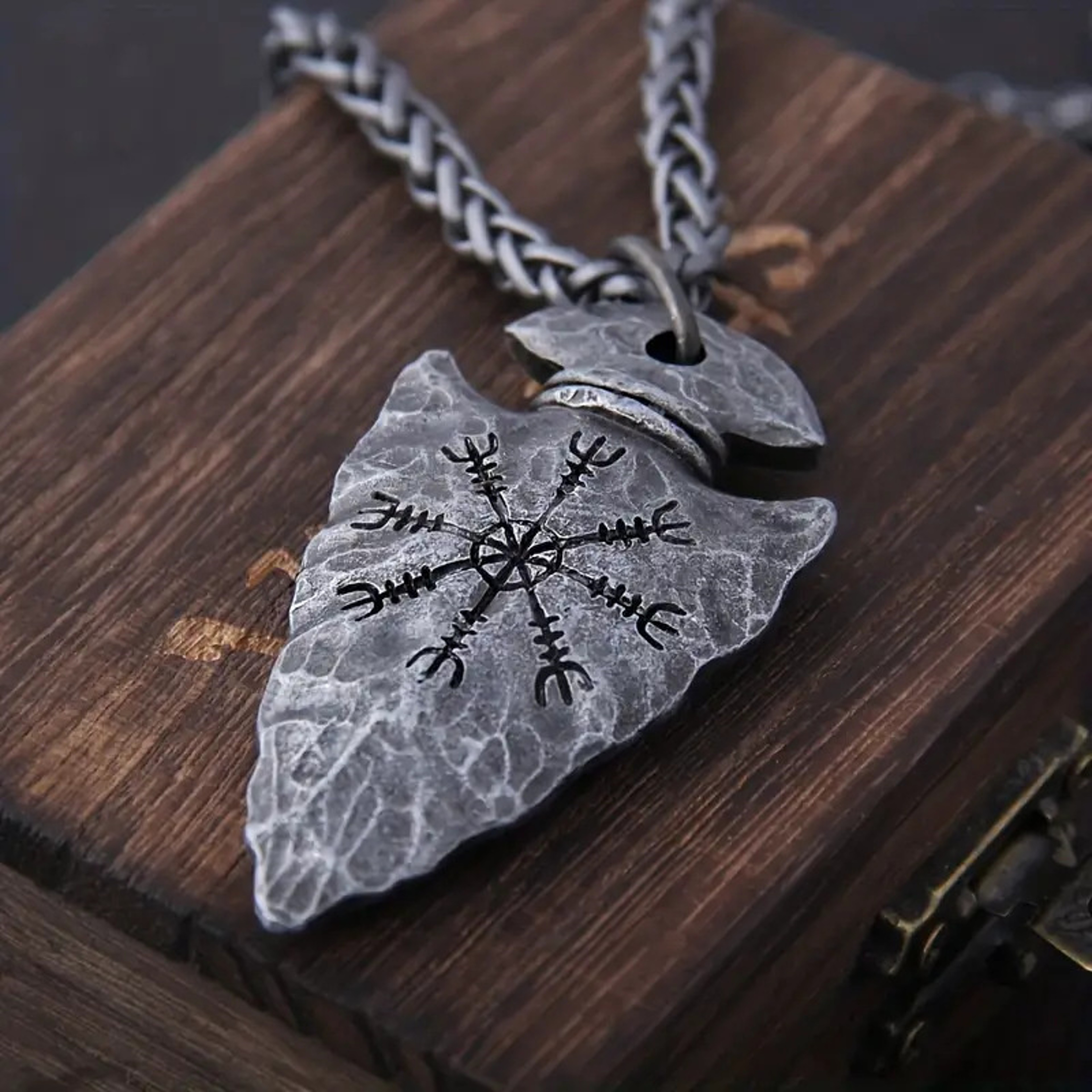 Viking Spear Rune Pendant Necklace Norse Pirate Amulet Jewelry – view 1