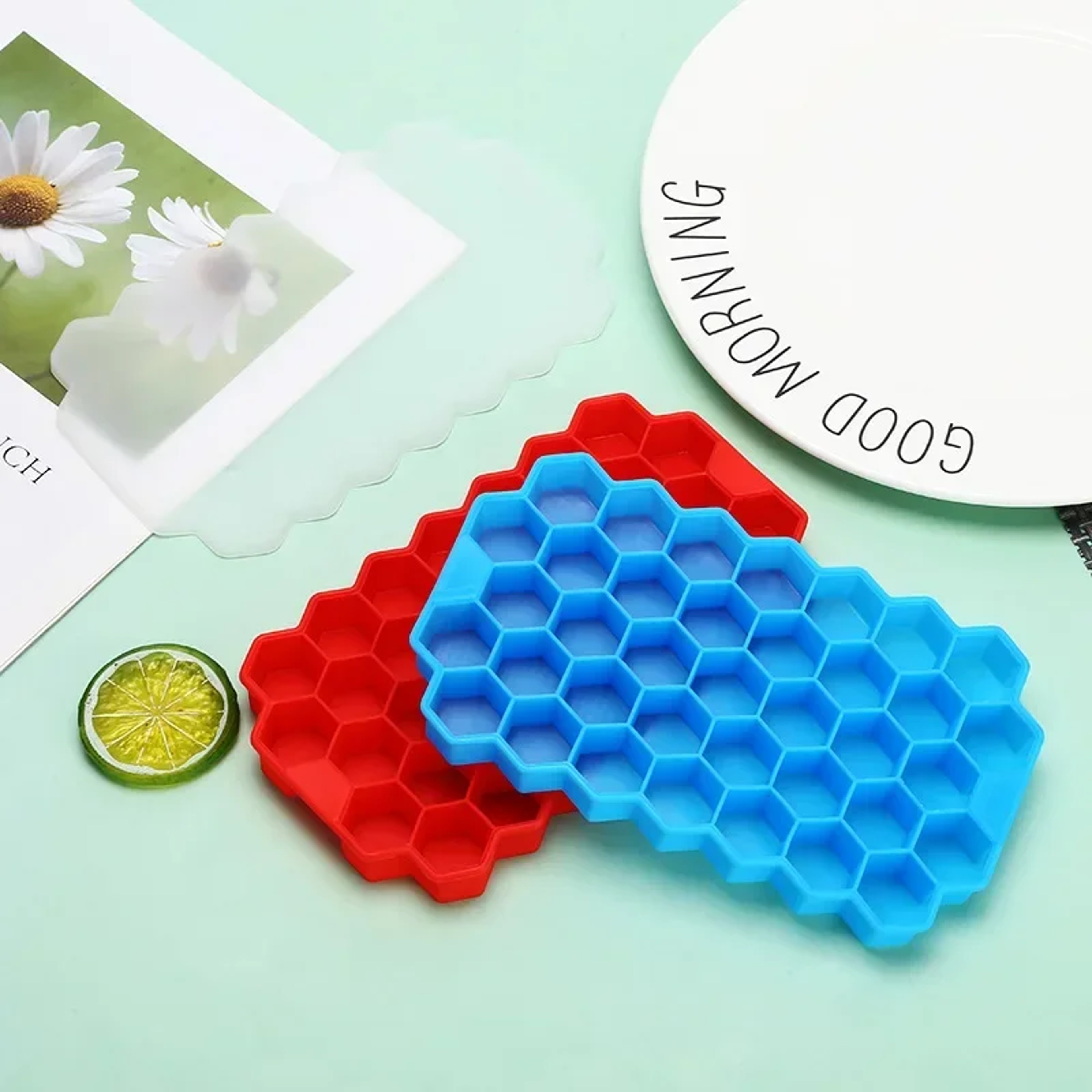 Reusable Honeycomb Ice Cube Tray Silicone Mold BPA-Free with Lid, Easy Release for Whiskey, Cocktails, Frozen Treats – view 4