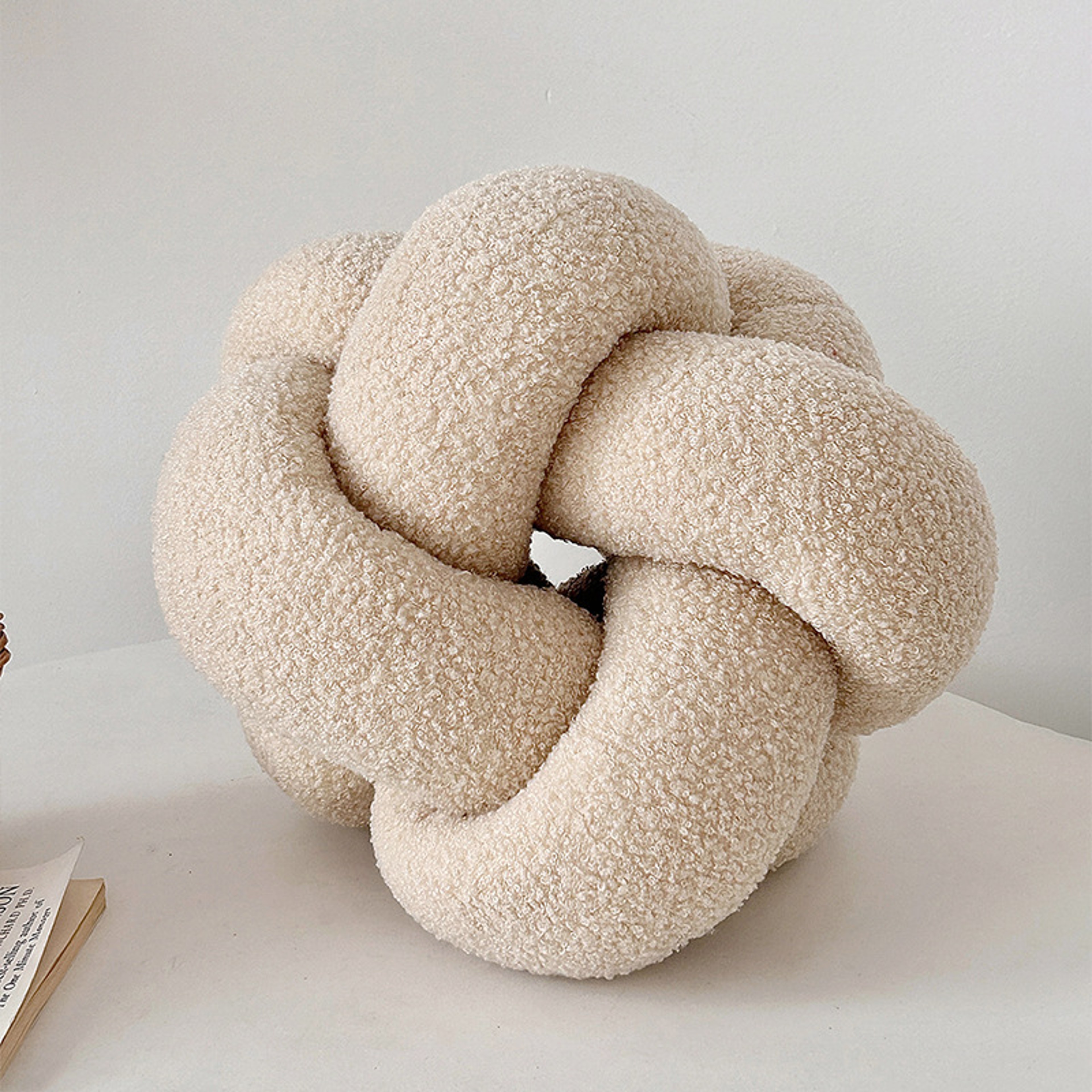 Single-Standed Knotted Ball Pillow, Lamb Velvet Sofa Cushion, Bed Backrest – view 7