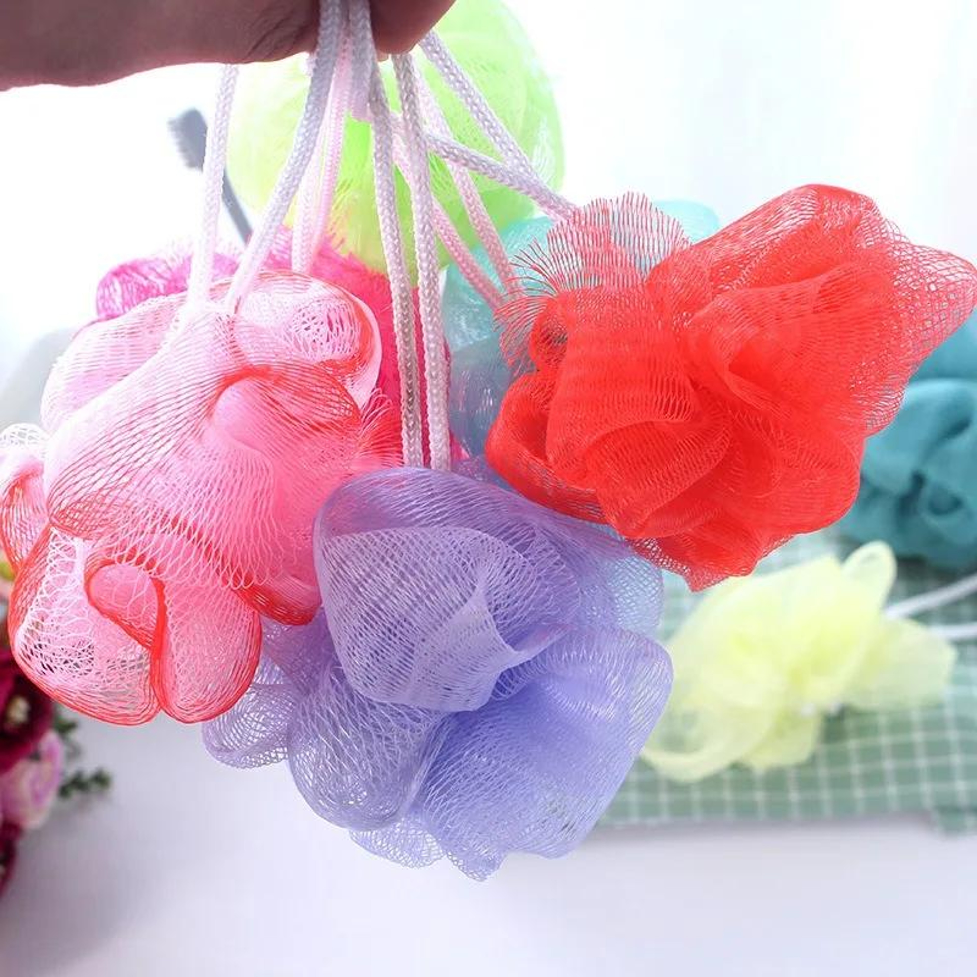 Exfoliate Puff Sponge Mesh Net Bath Shower Soap Bubble Body Wash, Ball Bath Brushes Random Color Wholesale – view 4