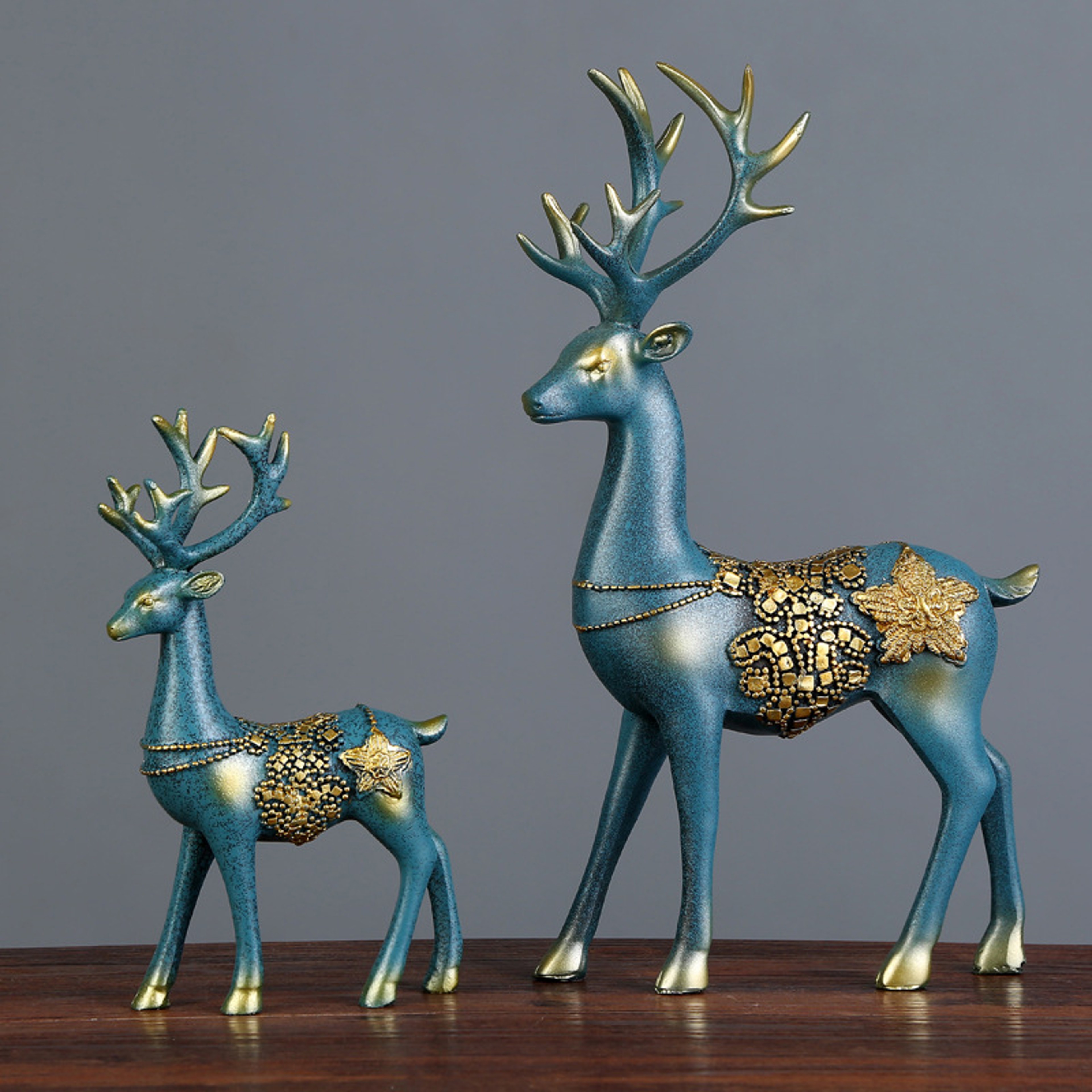 Modern Resin Deer Head Statue for Nordic Home Decor and Art Lovers – view 5