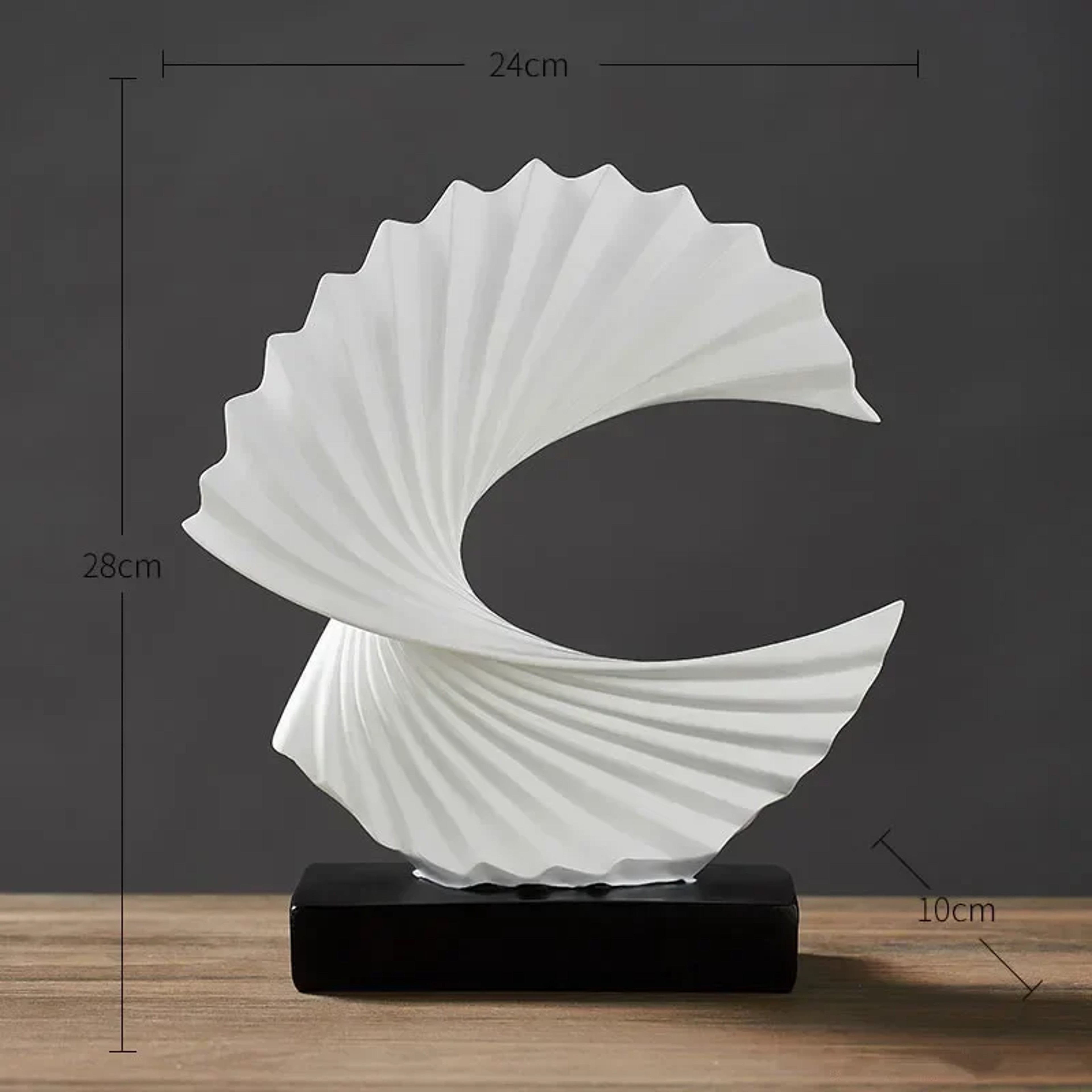 Sculpture Art Modern Resin Golden Statue for Living Room, Office Desk, Home Decor Accessories – view 7