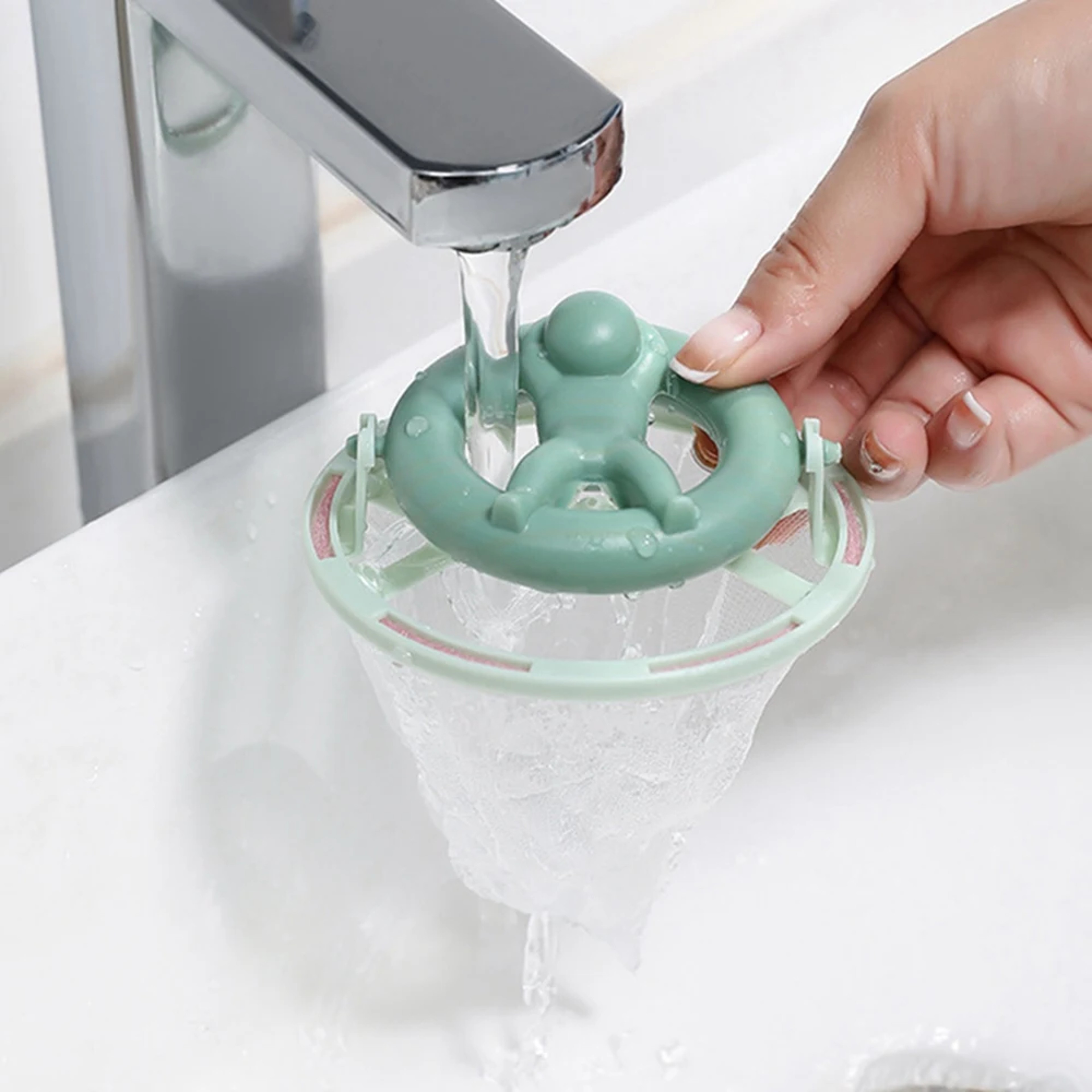 Premium Floating Mesh Washing Machine Lint Filter  Laundry Hair Remover Ball Bag 3