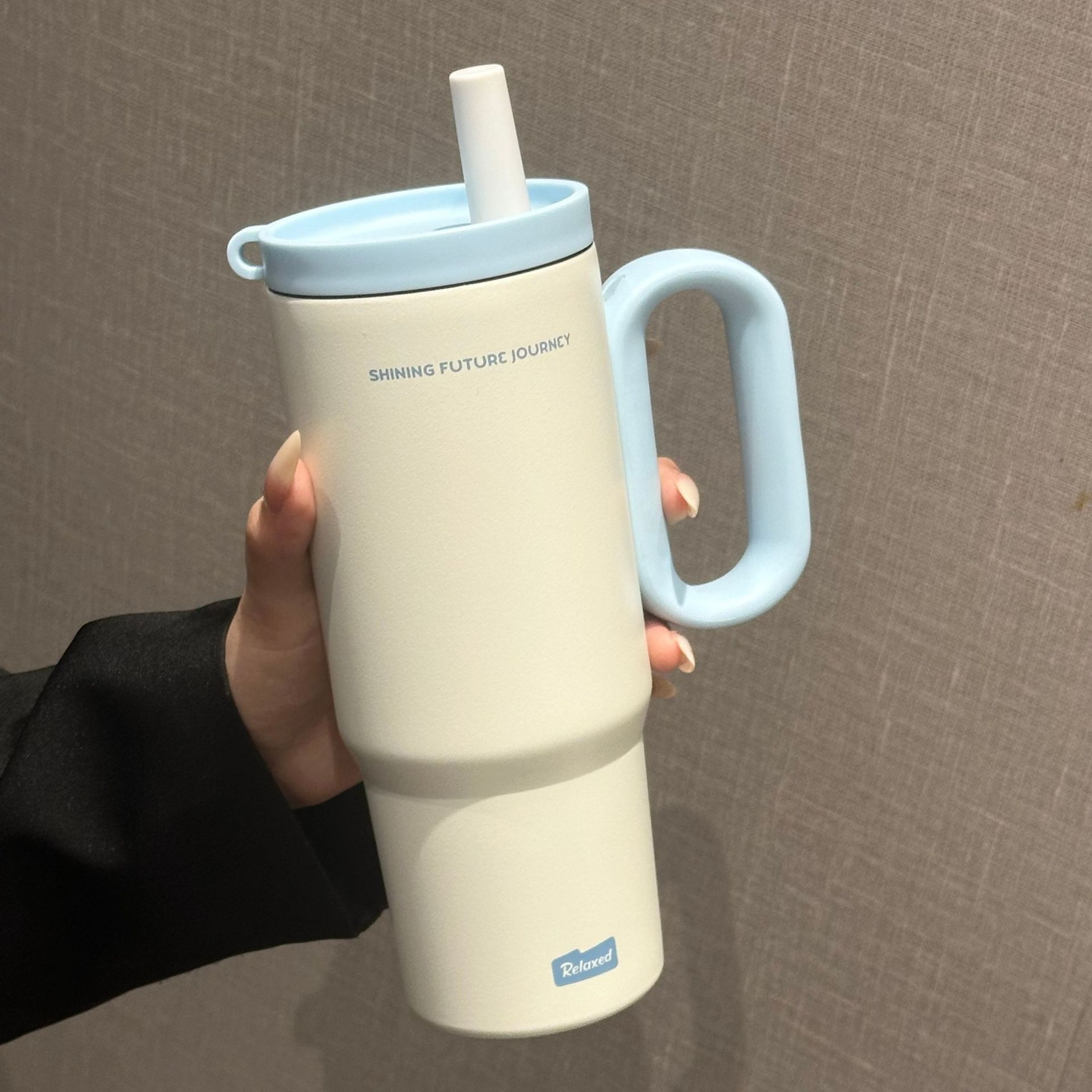 Insulated Tumbler With Straw  Handle For Hot And Cold Drinks 1